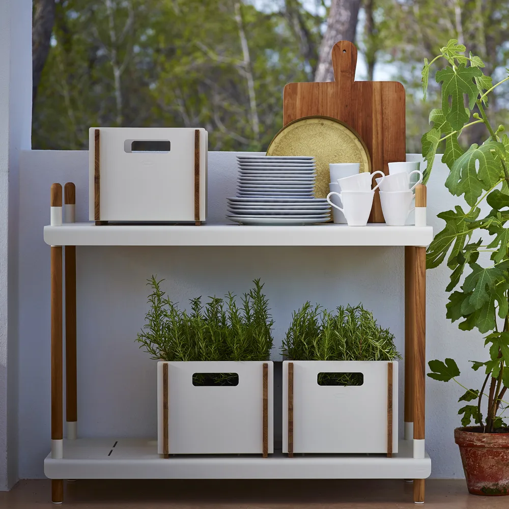 Frame hyllyjärjestelmä, Lava grey, matala, tiikki Cane-line