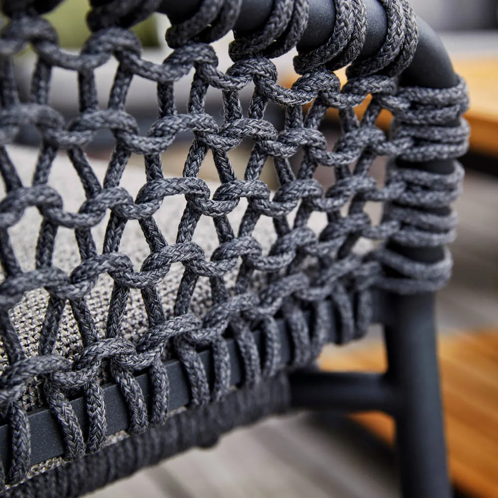 Ocean lounge-nojatuoli, Tummanharmaa Cane-line