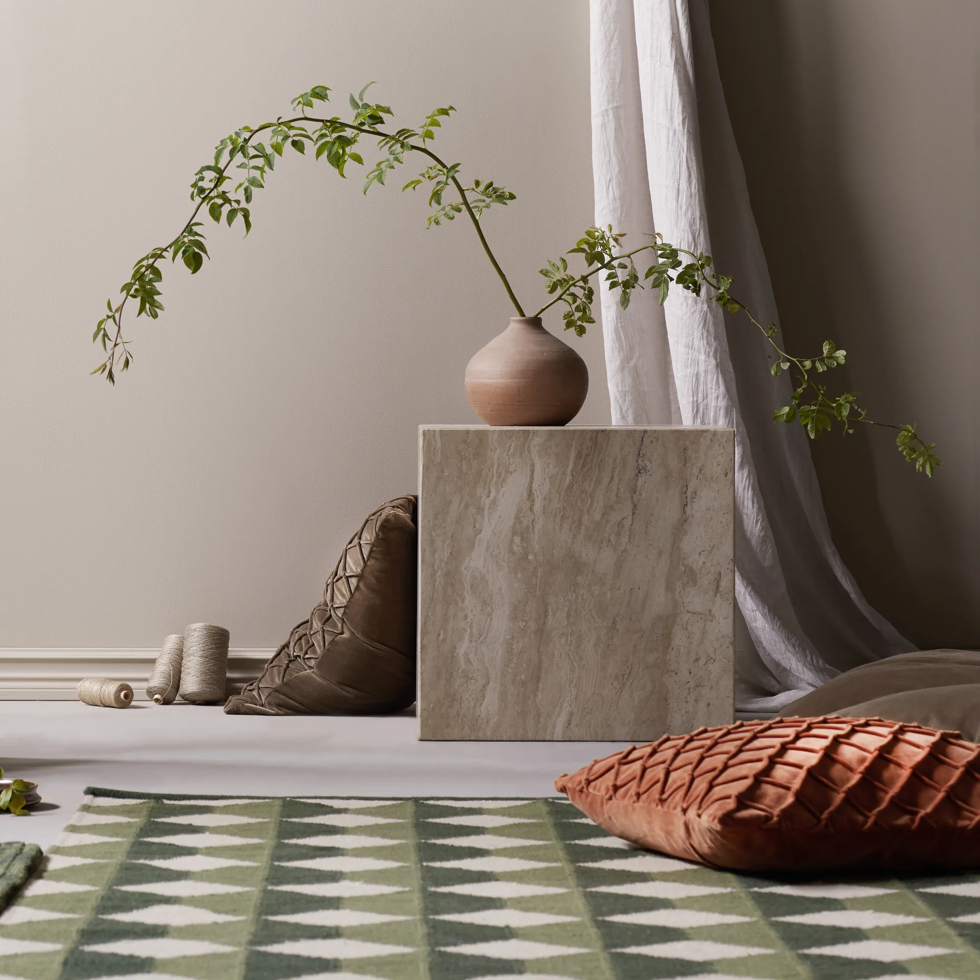 Deva tyynynpäällinen 50 x 50 cm, Ruoste Chhatwal & Jonsson