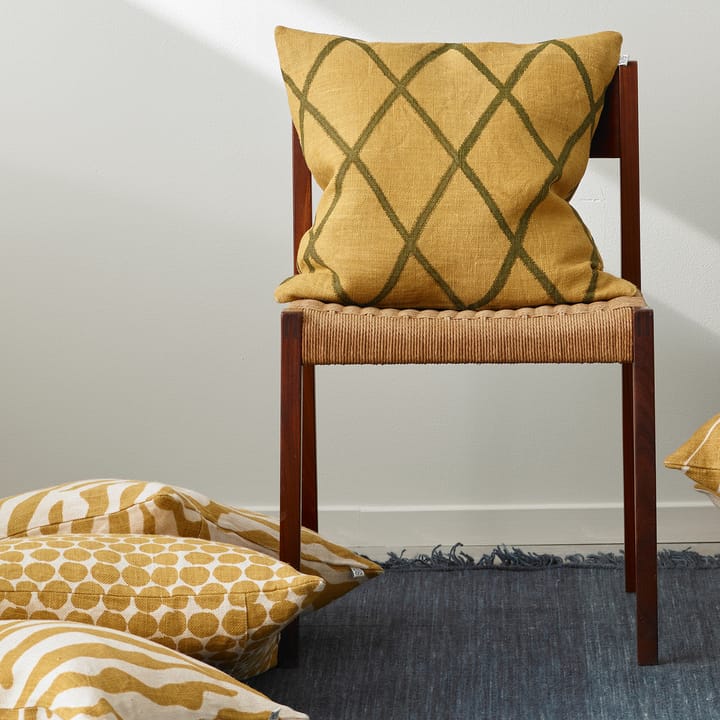 Dot Ari tyynynpäällinen 50x50 cm, Spicy yellow Chhatwal & Jonsson