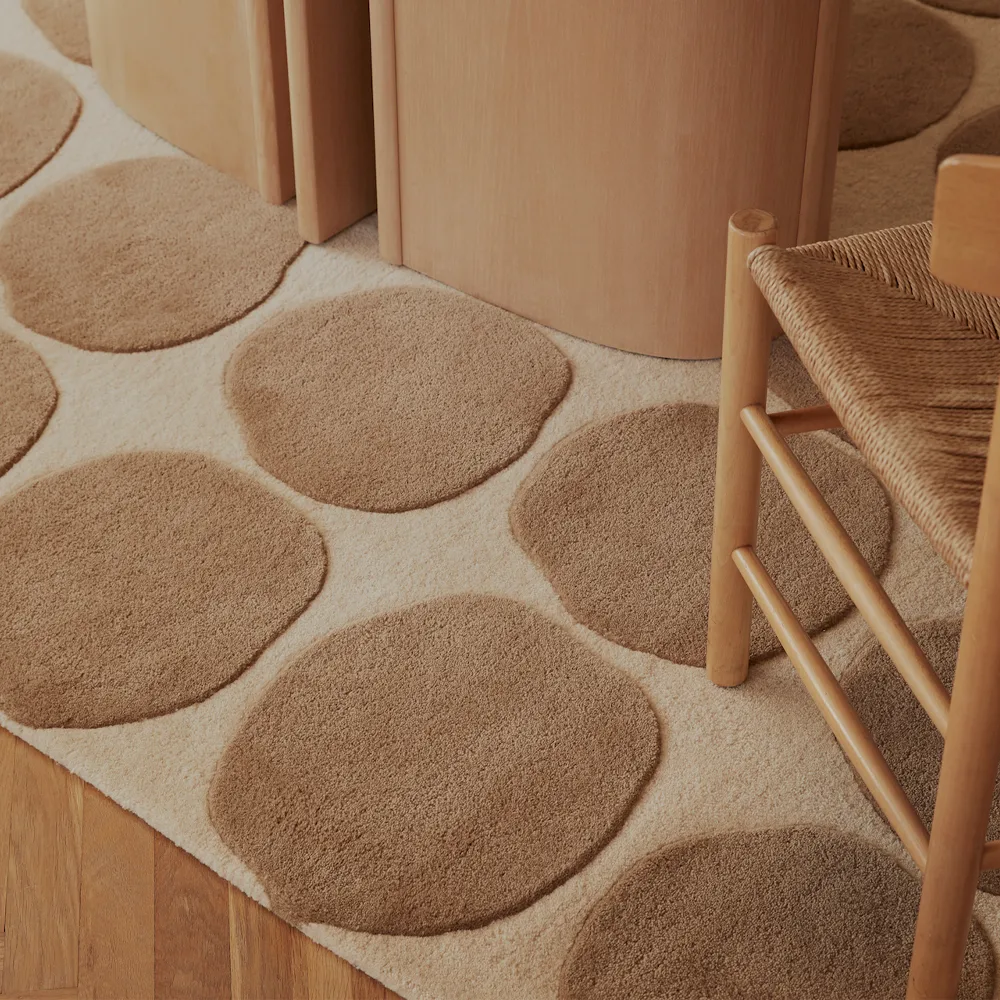 Dots matto, Light khaki/light beige, 180 x 270 cm Chhatwal & Jonsson