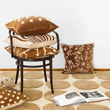 Dots matto - Light khaki/light beige, 180 x 270 cm - Chhatwal & Jonsson