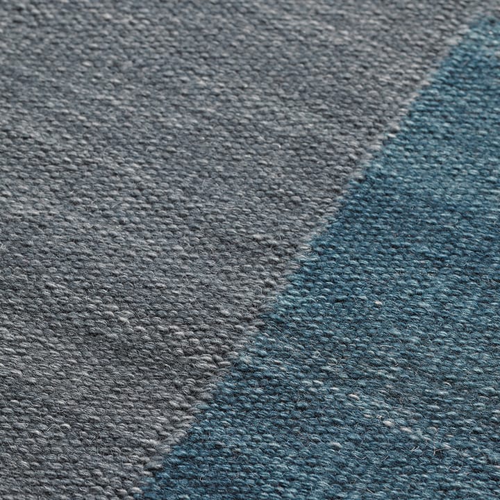 Ganga villamatto 200x300 cm, Greyish blue-dark blue Chhatwal & Jonsson