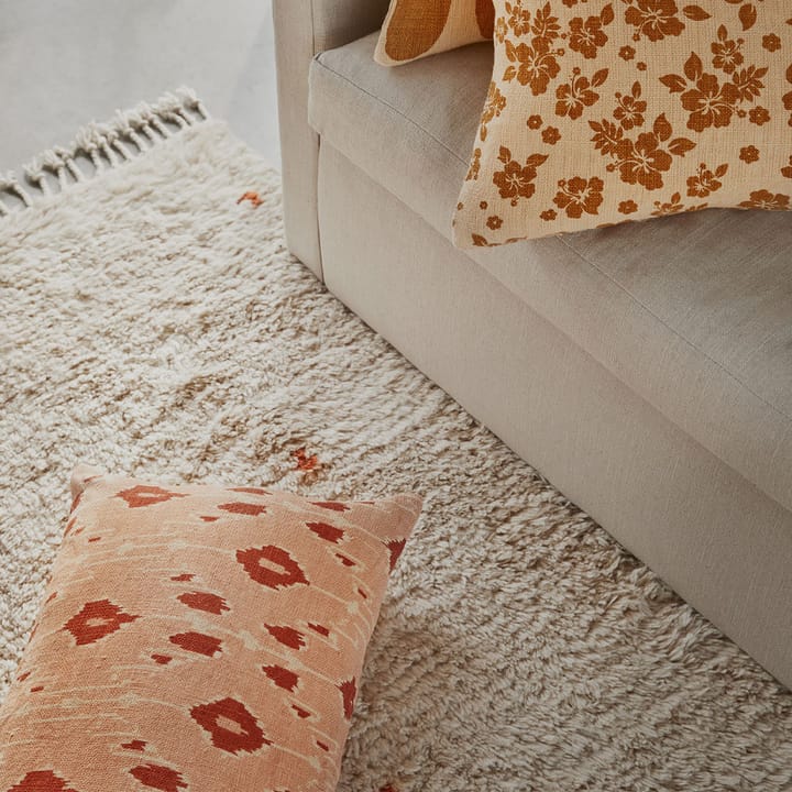 Ikat Goa -tyyny - Light beige/rose/apricot-40 cm - Chhatwal & Jonsson