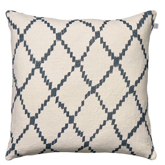 Chhatwal & Jonsson Ikat Kerela -tyynyliina 50x50 cm Valkoinen-sininen
