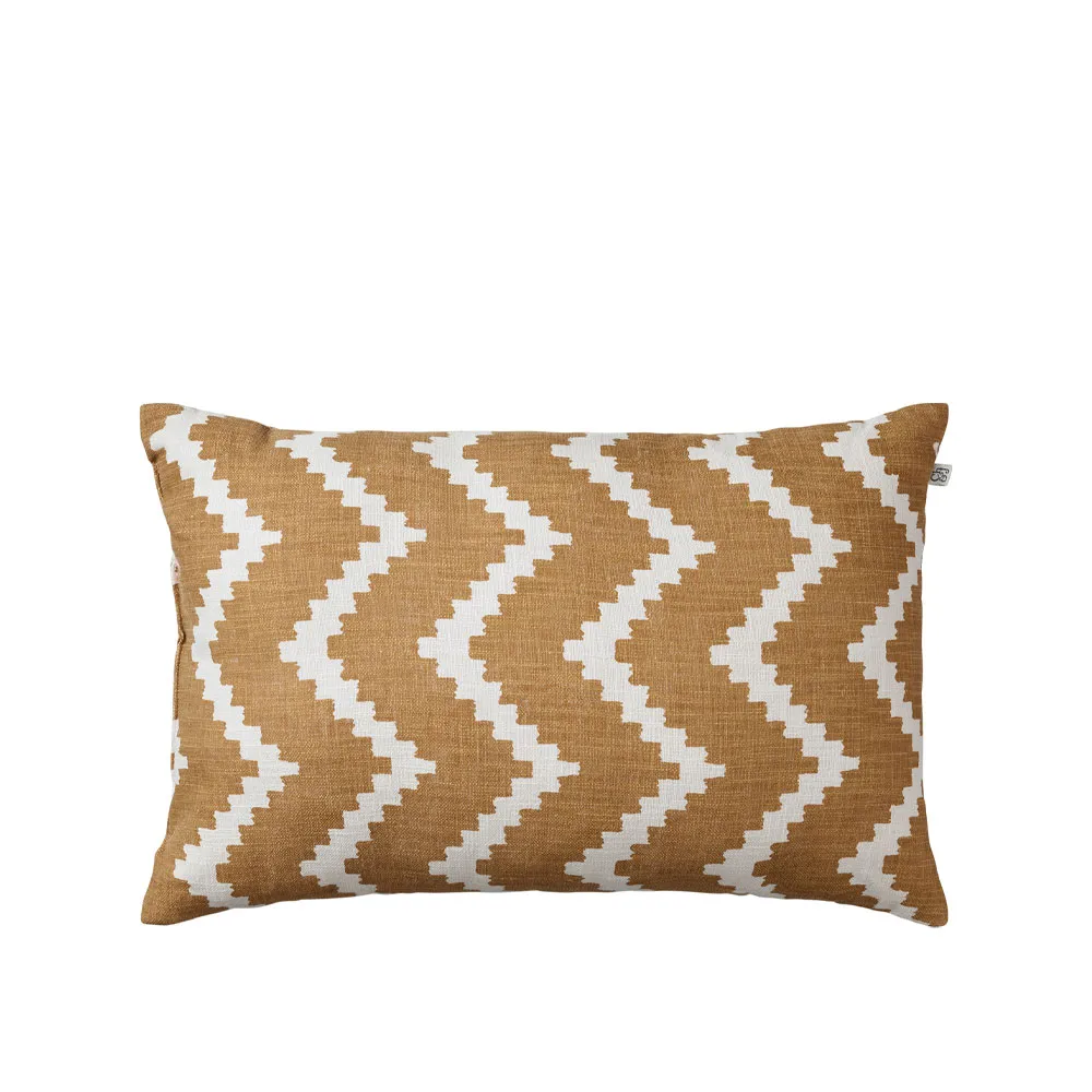 Ikat Sema -tyyny, Beige/offwhite, 40 cm Chhatwal & Jonsson