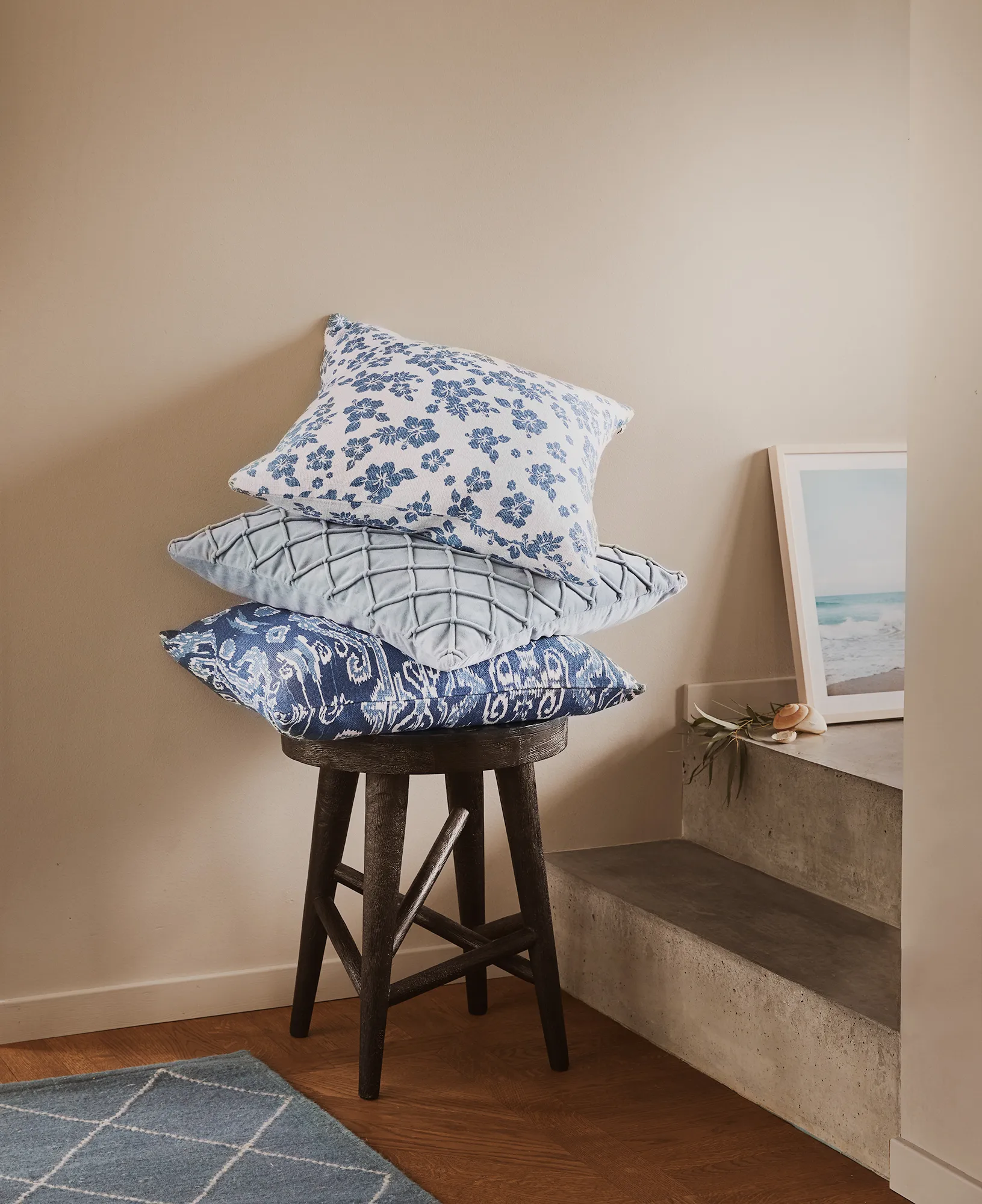 Indu tyynynpäällinen 50x50 cm, Off white-heaven blue Chhatwal & Jonsson