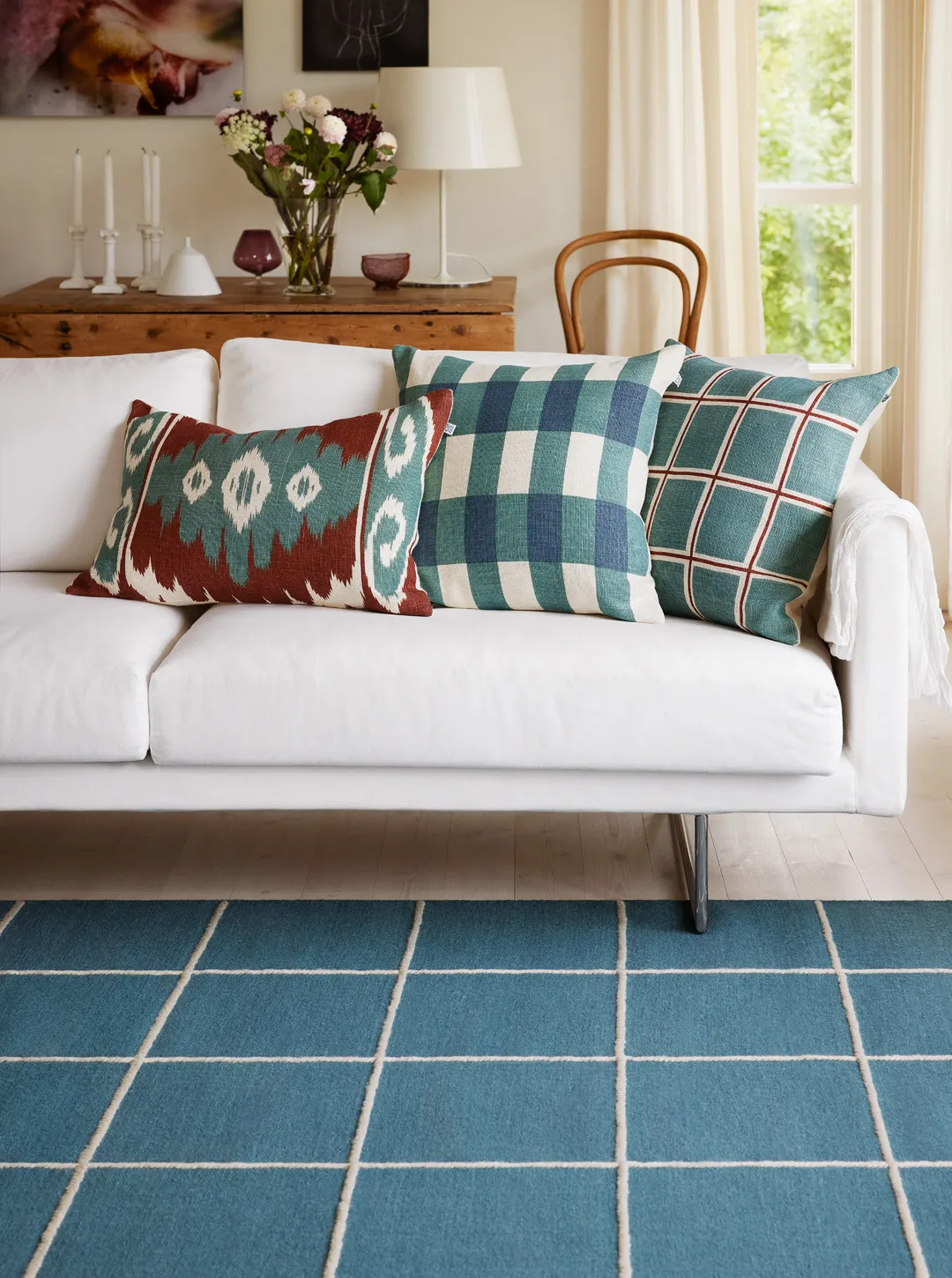 Milan matto, Heaven blue-off white, 180x270 cm Chhatwal & Jonsson