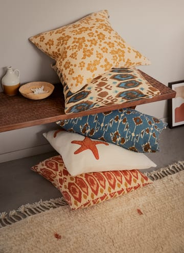 Star Fish -tyynynpäällinen 50x50 cm - Off white-orange - Chhatwal & Jonsson