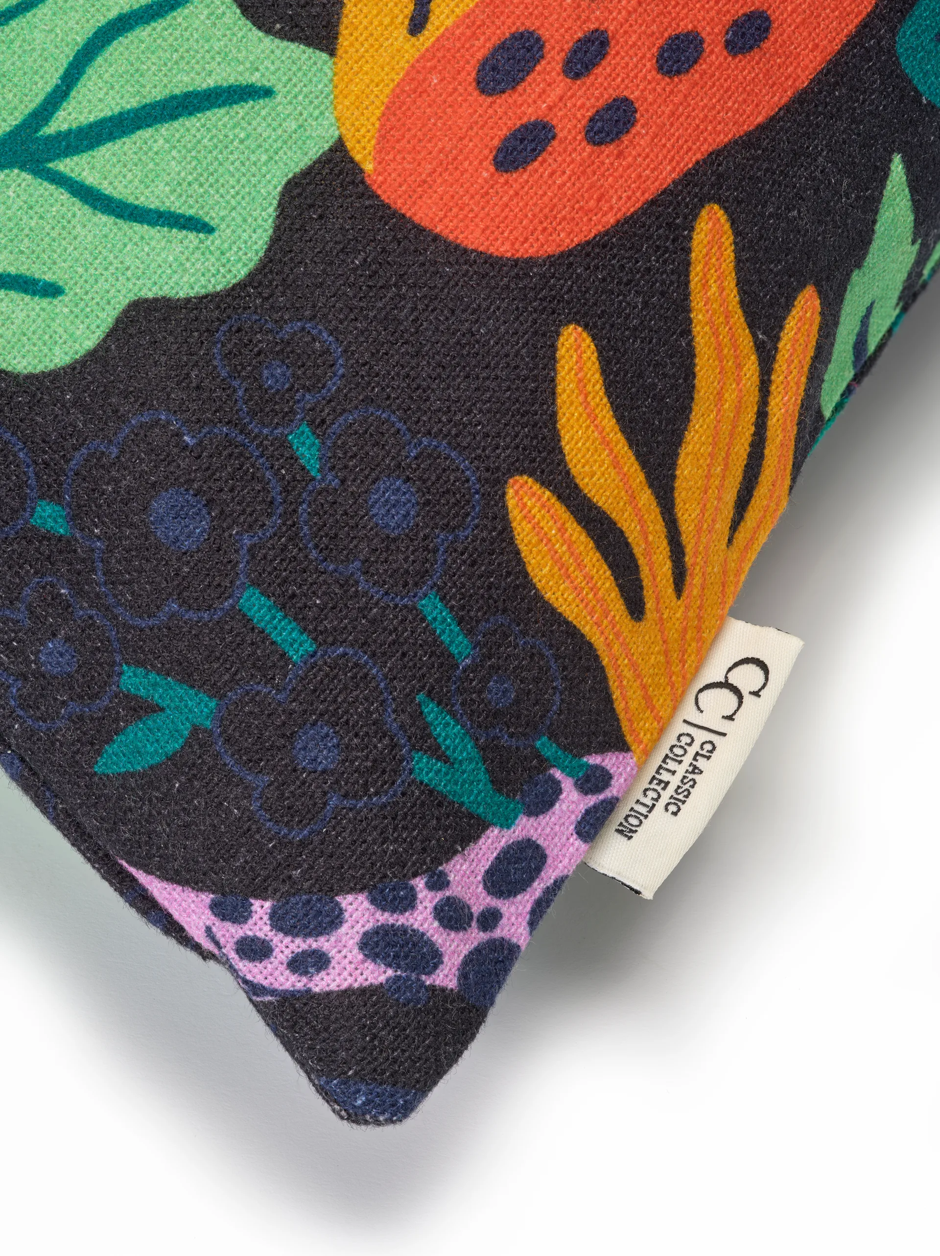 Heritage Garden tyynynpäällinen  50x50 cm, Musta Classic Collection