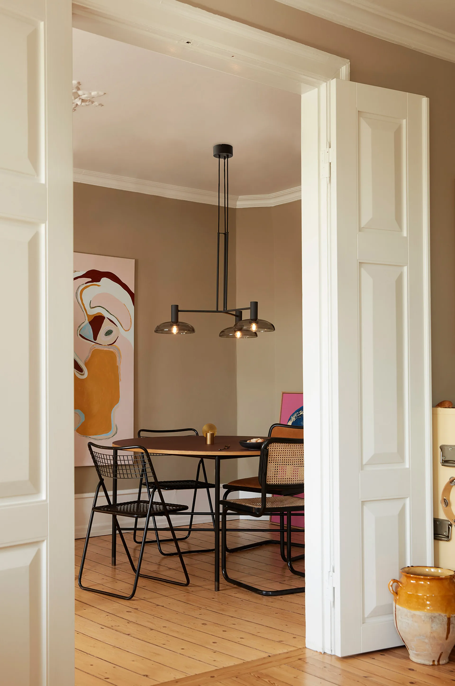 Ufo Circle -riippuvalaisin, Musta CO Bankeryd