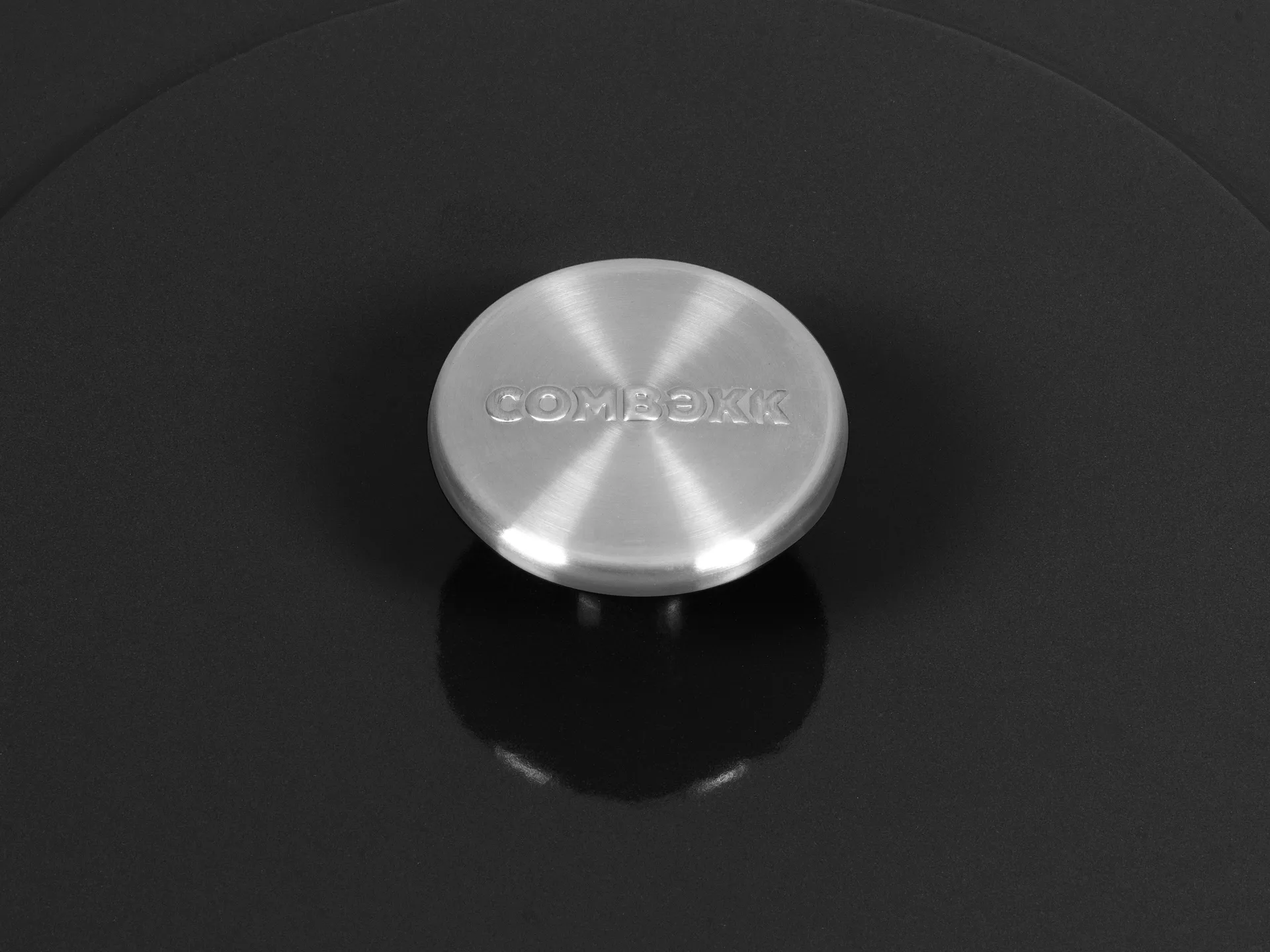 Combekk emaloitu valurautapata Ø24 cm, Musta Combekk