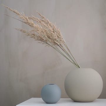 Ball maljakko sand - 20 cm - Cooee Design