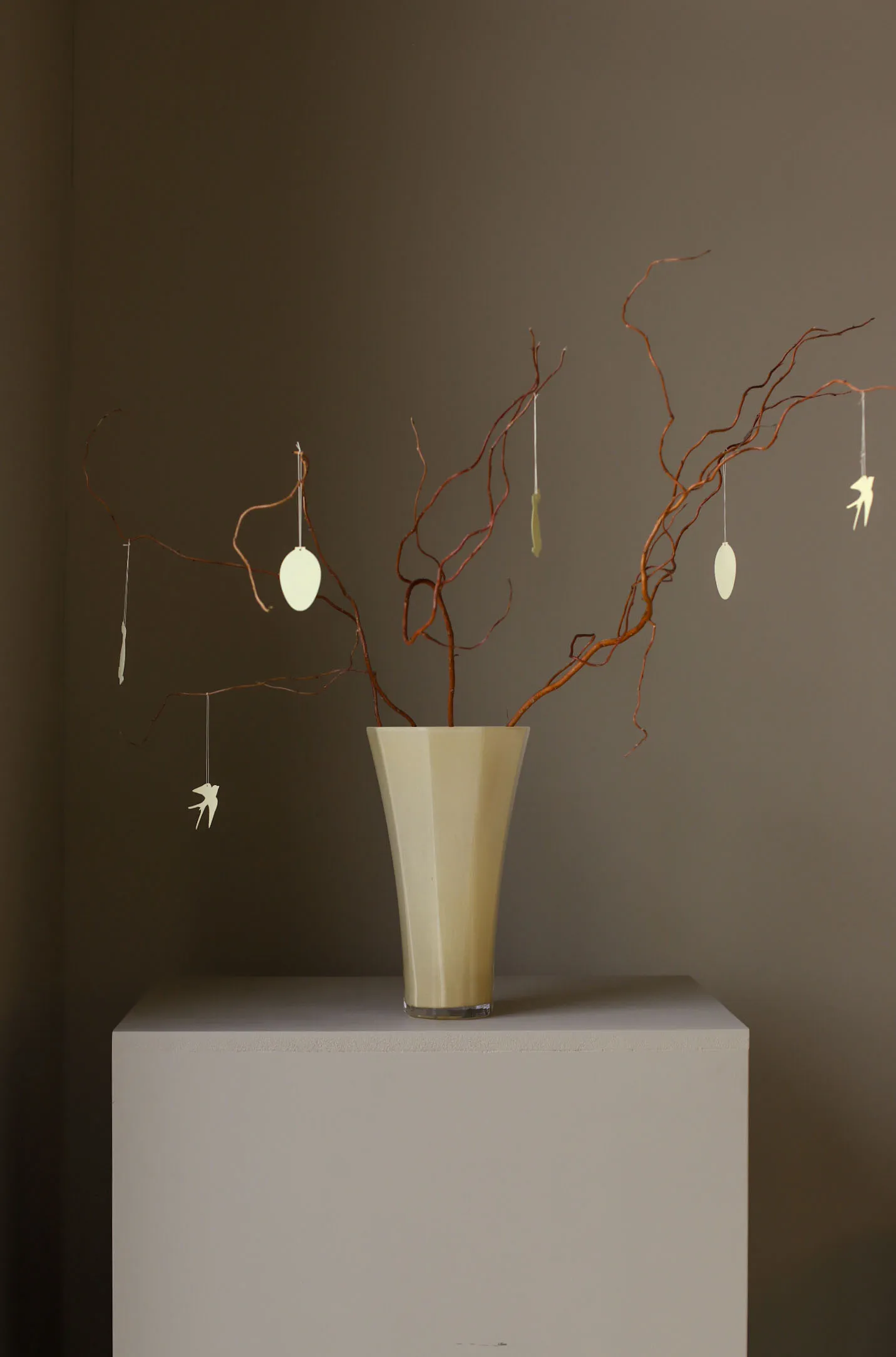 Easter Deco -lintu pääsiäiskoriste 4-pakkaus, Light yellow Cooee Design