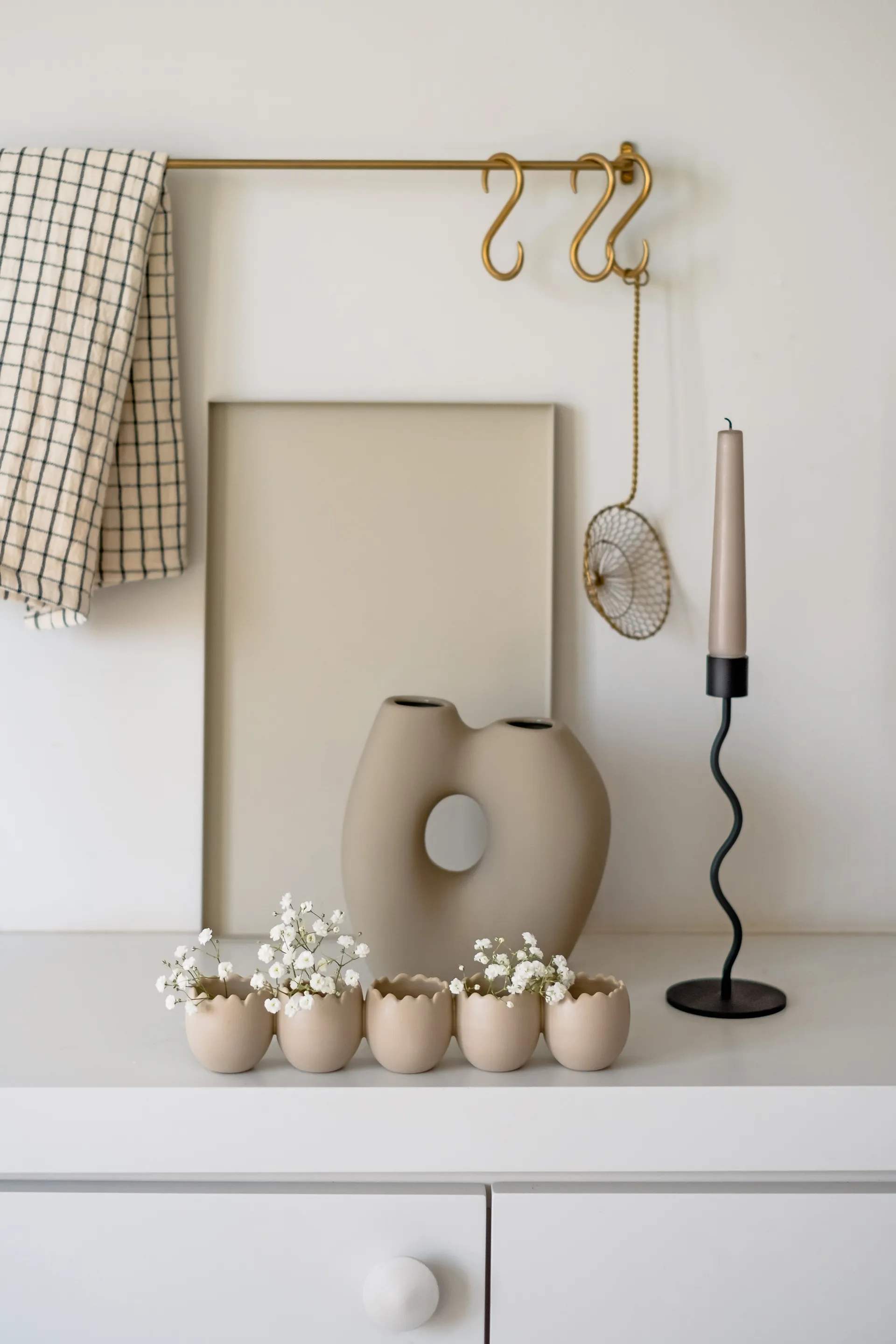 Easter line -pääsiäiskoriste, Hiekka Cooee Design