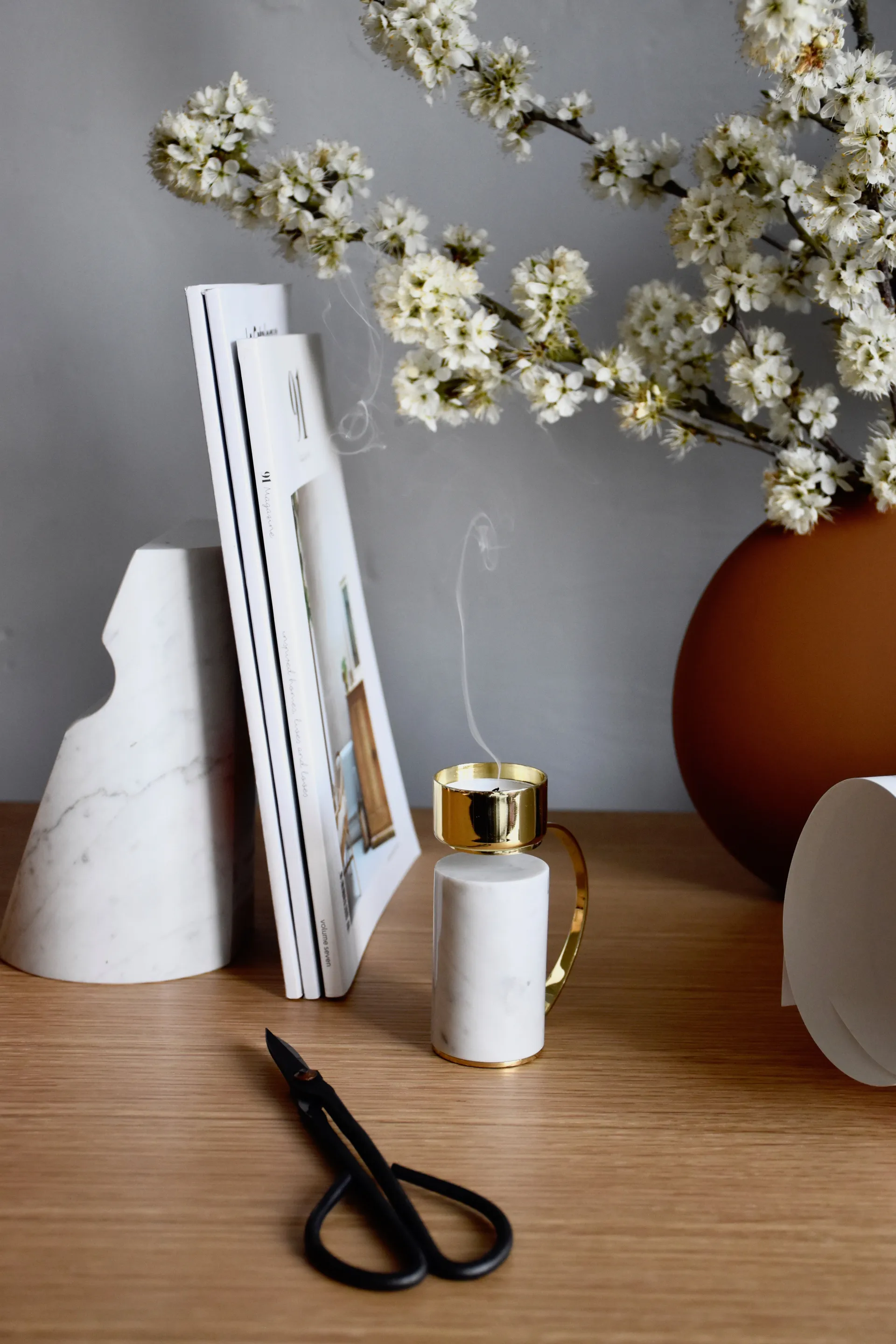 Heavy lämpökynttilänjalka, Carrara Cooee Design