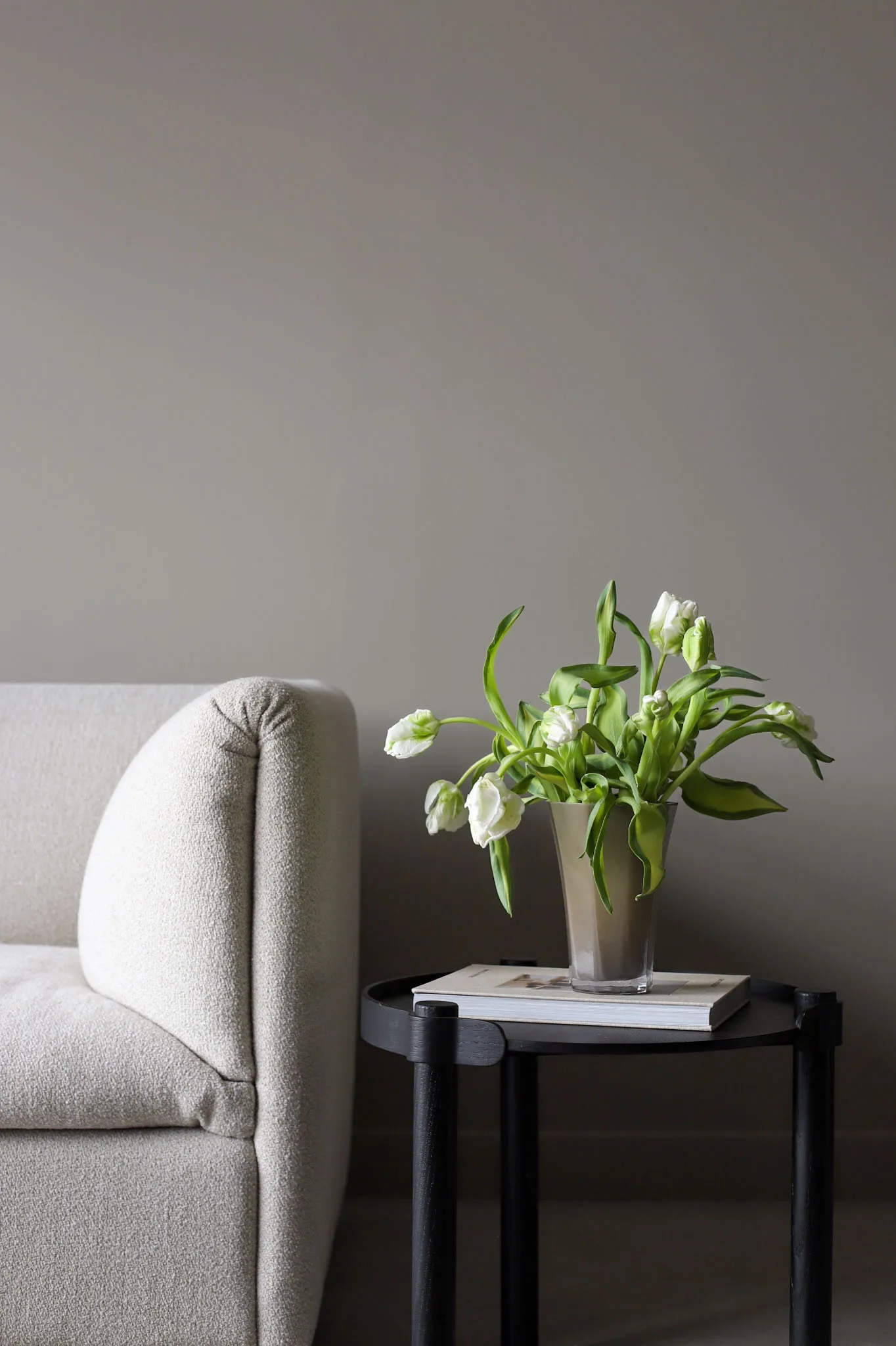 Liliané maljakko 18 cm, Sand Cooee Design