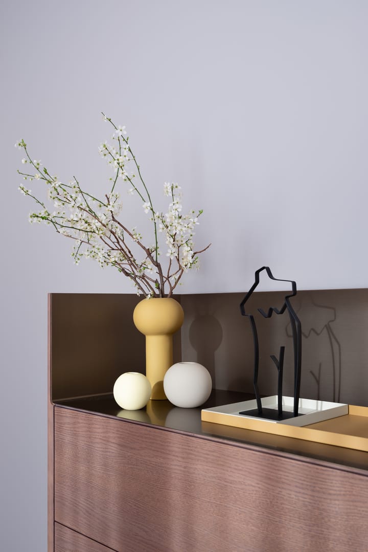 Ruth veistos, Musta Cooee Design