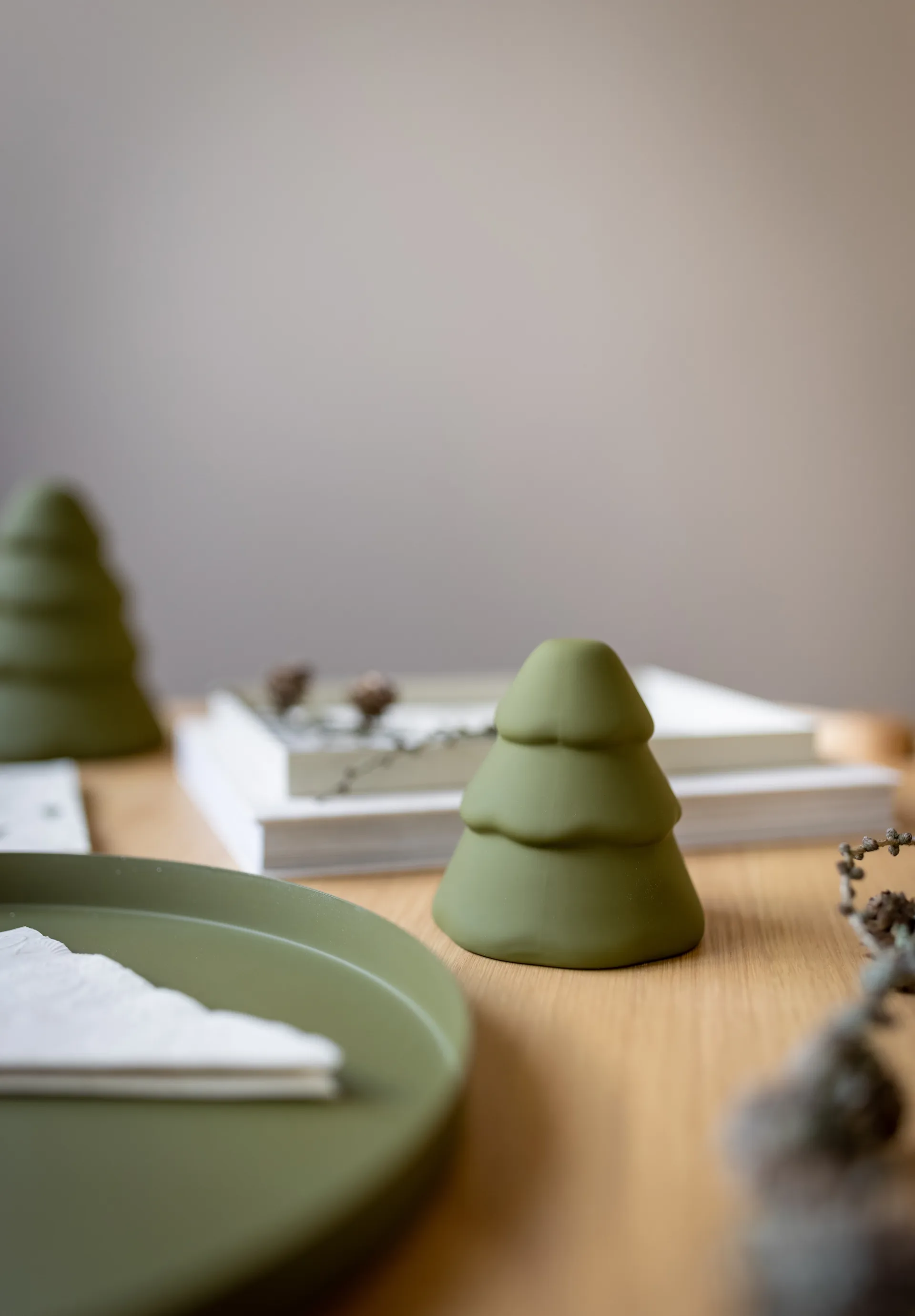 Snowy joulukuusi 10 cm, Olive Cooee Design