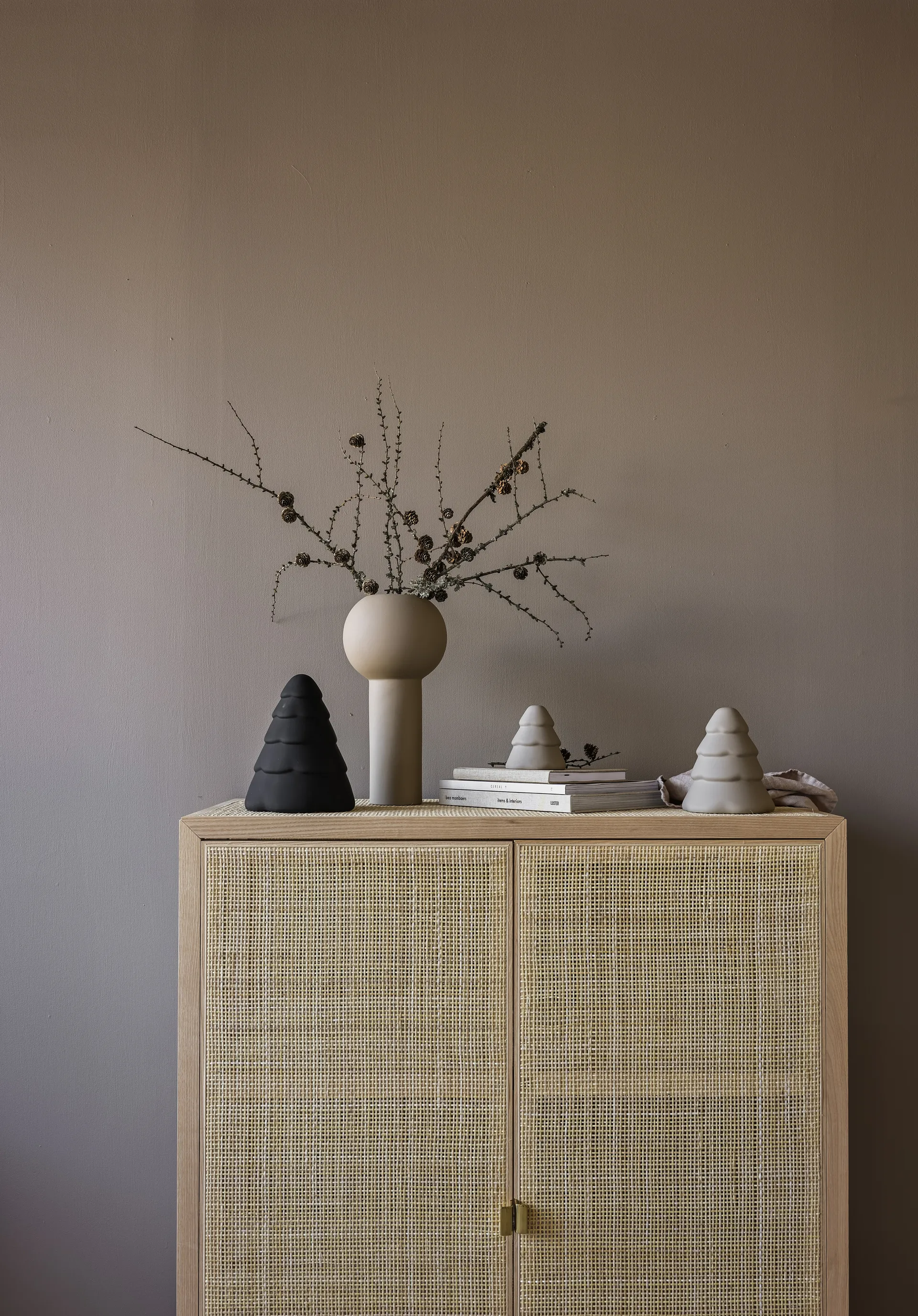 Snowy joulukuusi 20 cm, Black Cooee Design