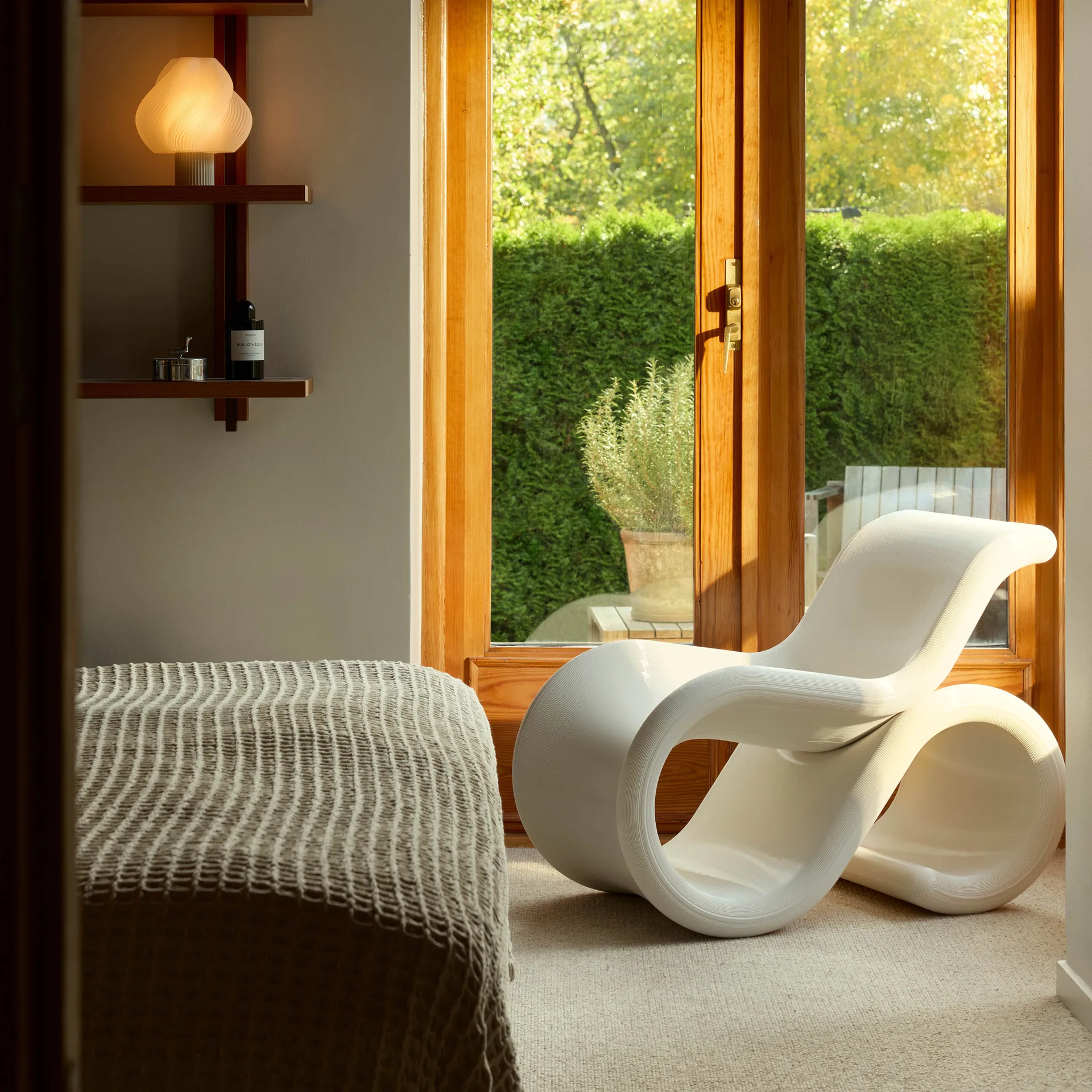 Éclair chair lepotuoli, Kerma Crème Atelier