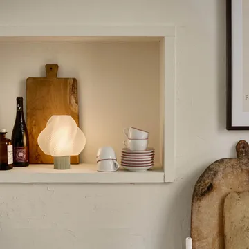 Soft Serve kannettava pöytälamppu - Matcha, 23 cm - Crème Atelier