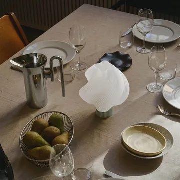 Soft Serve kannettava pöytälamppu - Matcha, 23 cm - Crème Atelier