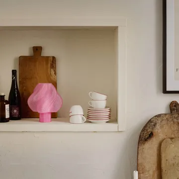 Soft Serve kannettava pöytälamppu - Rose sorbet, 23 cm - Crème Atelier