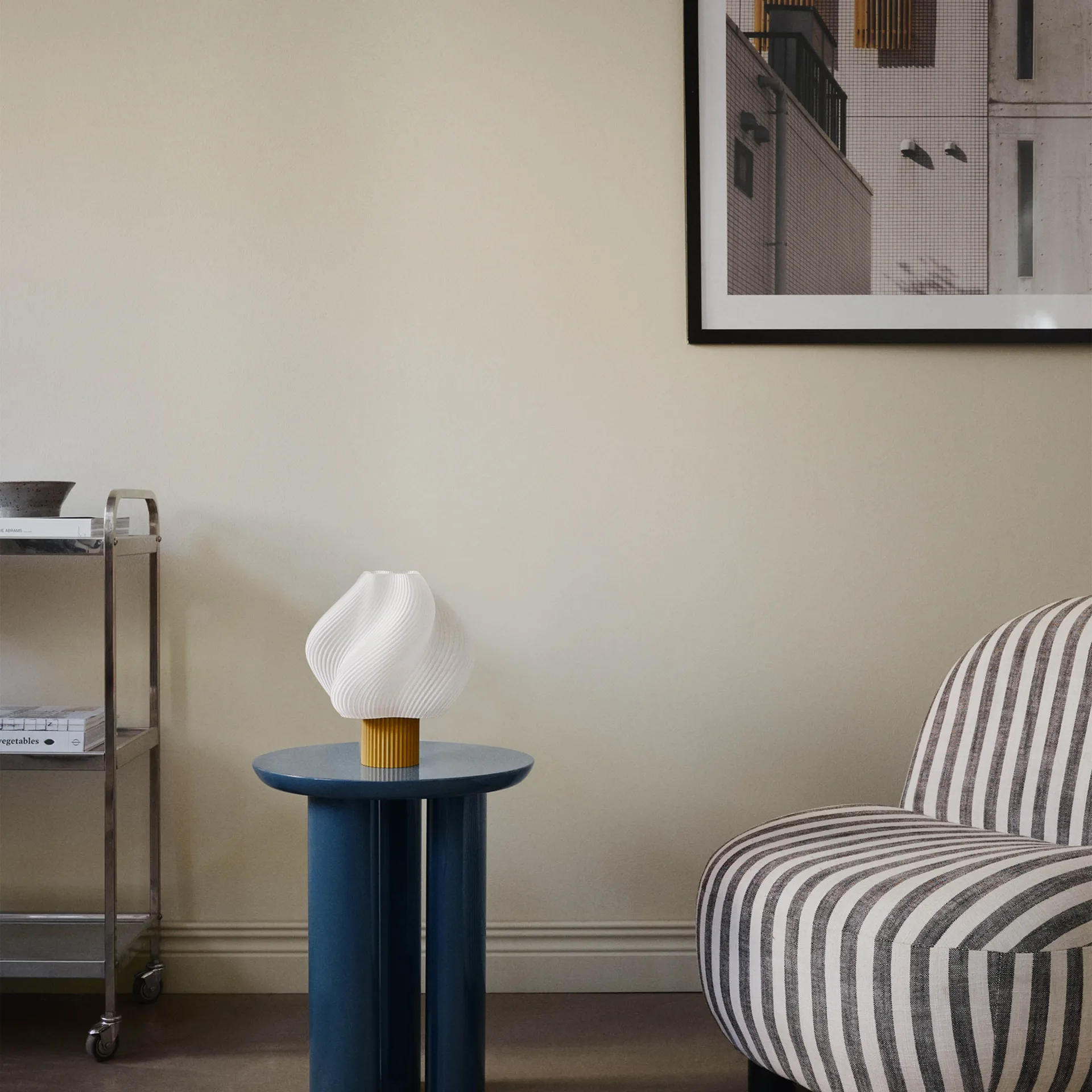 Soft Serve pöytälamppu, Lakka, Regular, 26 cm Crème Atelier