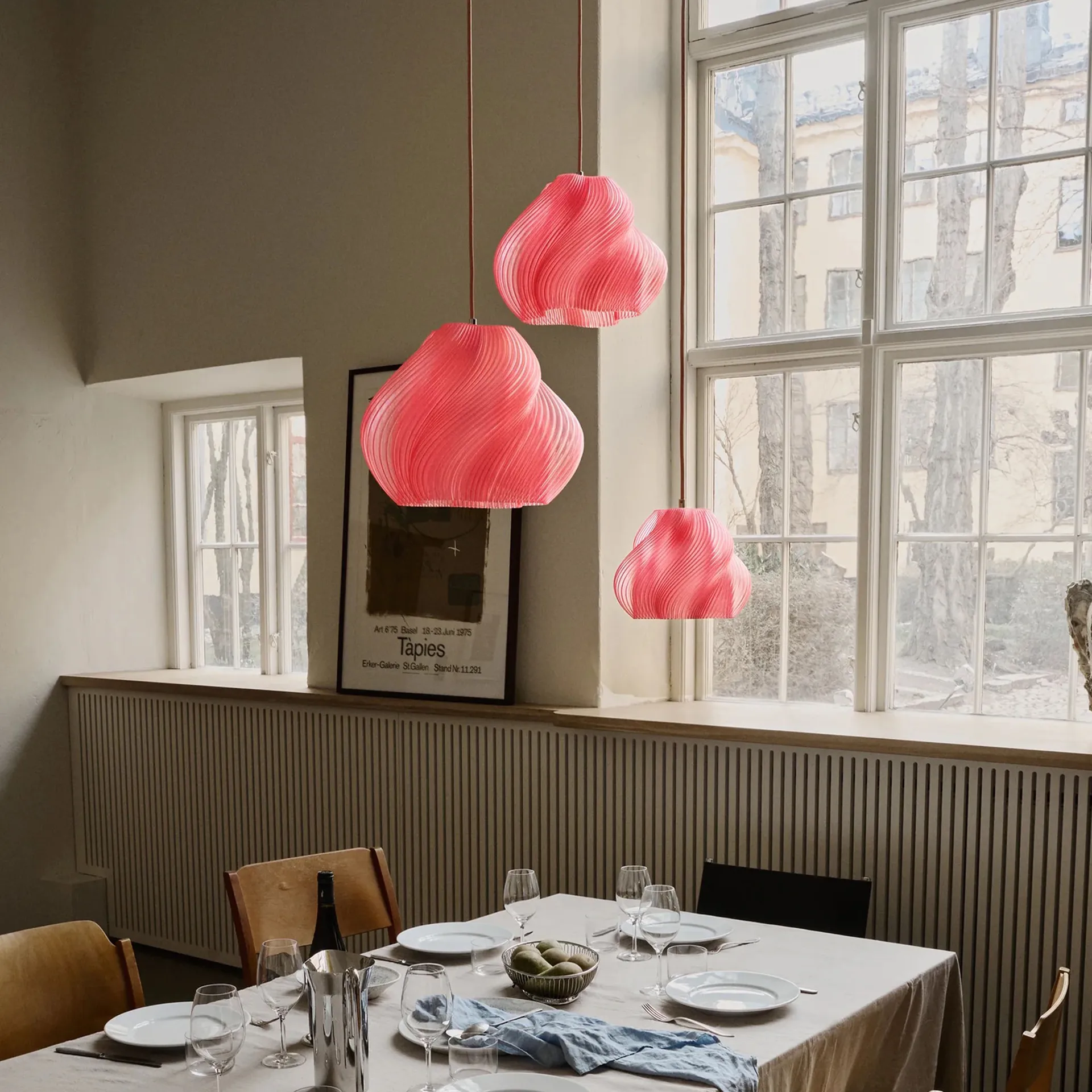 Soft Serve riippuvalaisin, Peach sorbet-kromi, 01, 20 cm Crème Atelier