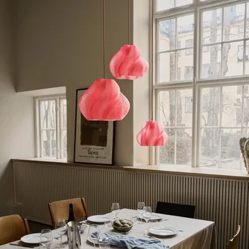 Soft Serve riippuvalaisin - Peach sorbet-kromi, 03, 30 cm - Crème Atelier