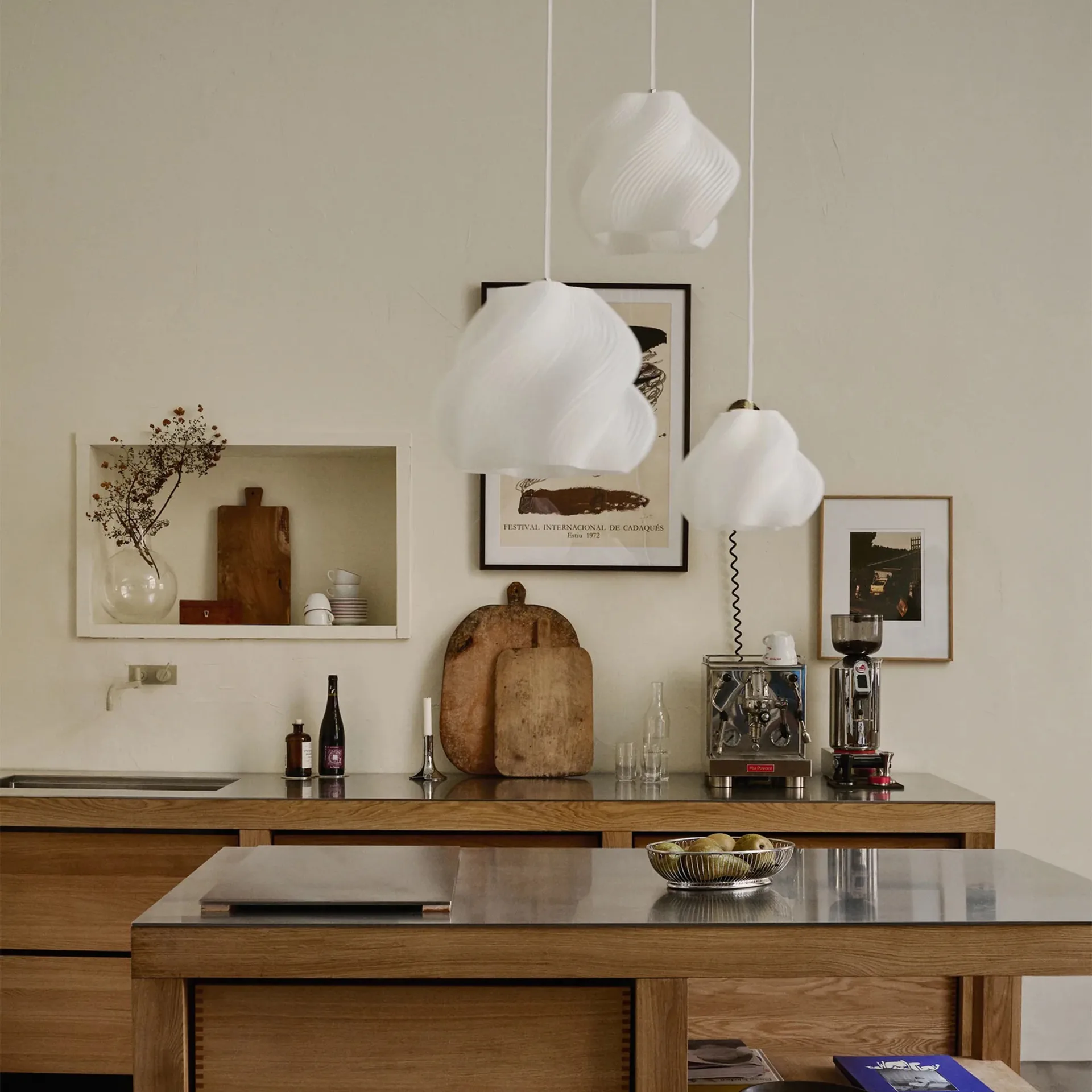 Soft Serve riippuvalaisin, White-brass, 01, 20 cm Crème Atelier