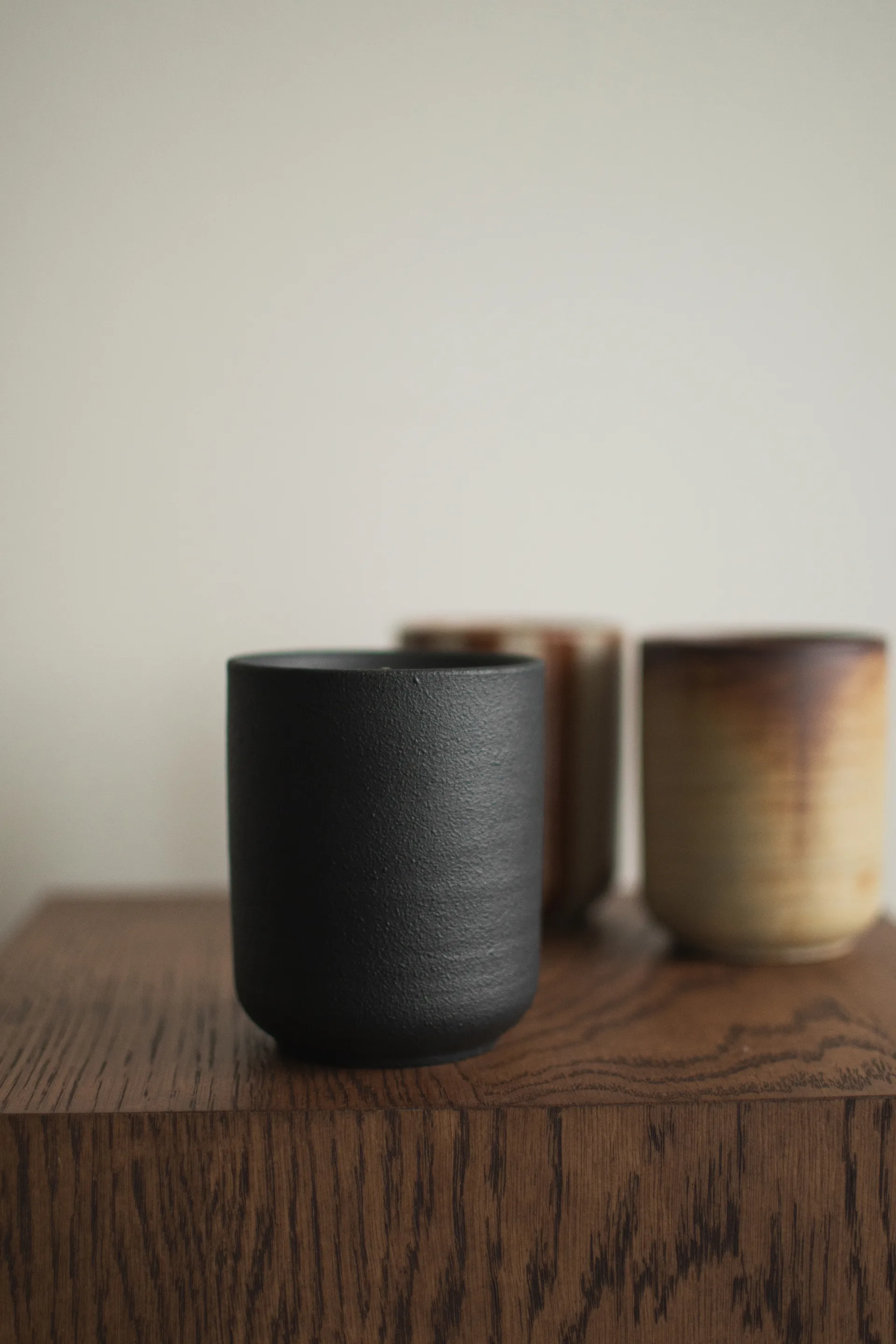 Burn tuoksukynttilä 60 h, Musta DBKD