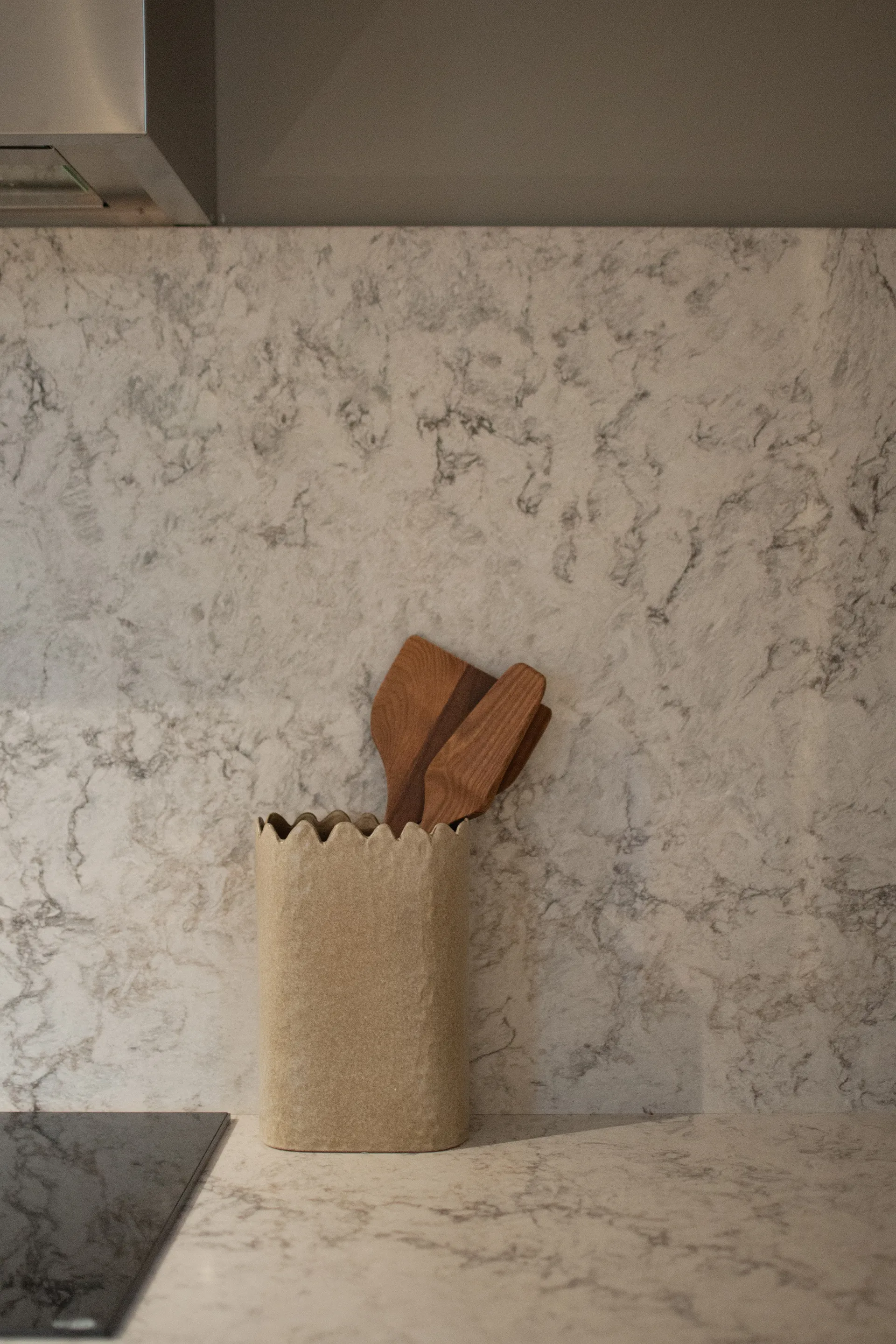 Flowery maljakko 20 cm, Beige DBKD