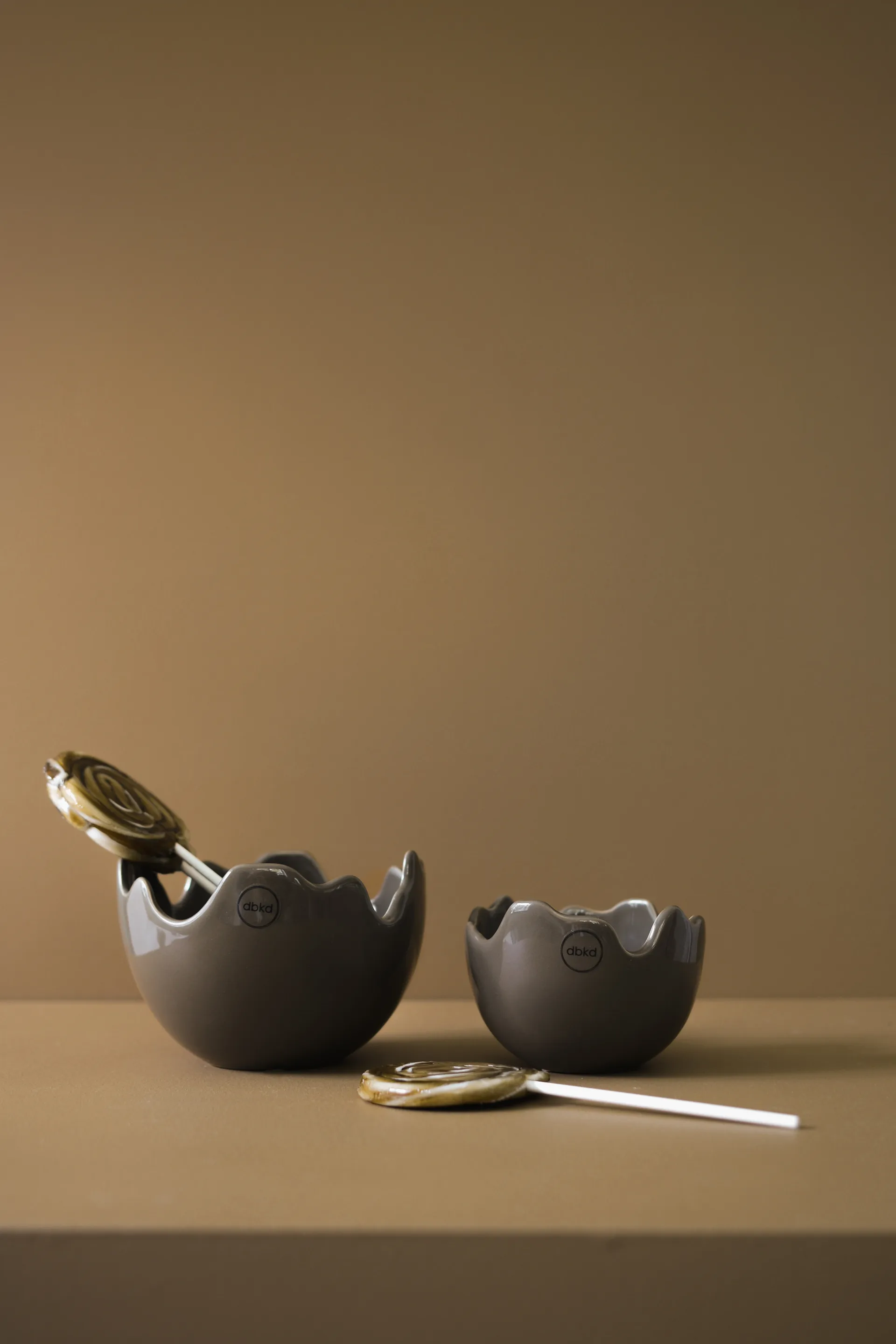 Happy Easter -kulho kananmunankuori large, Shiny dust DBKD