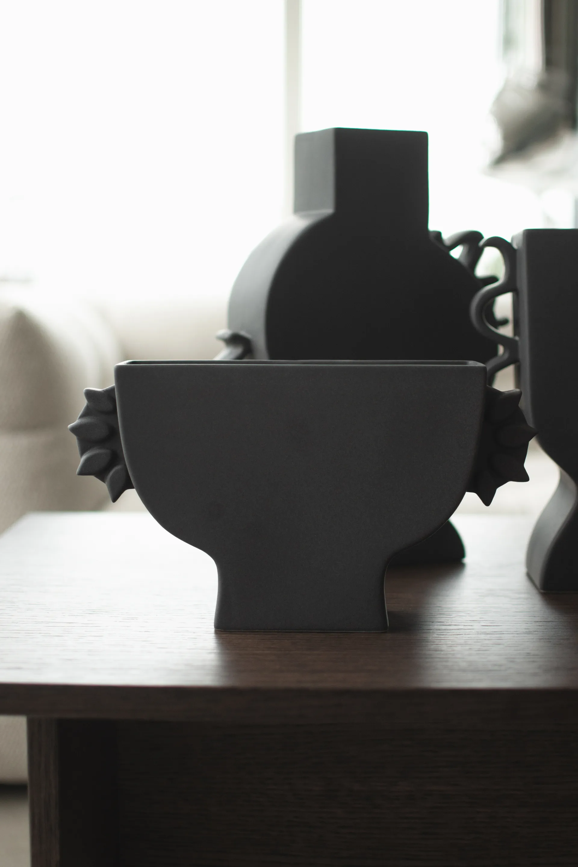 Litteä maljakko 16 cm, Musta DBKD