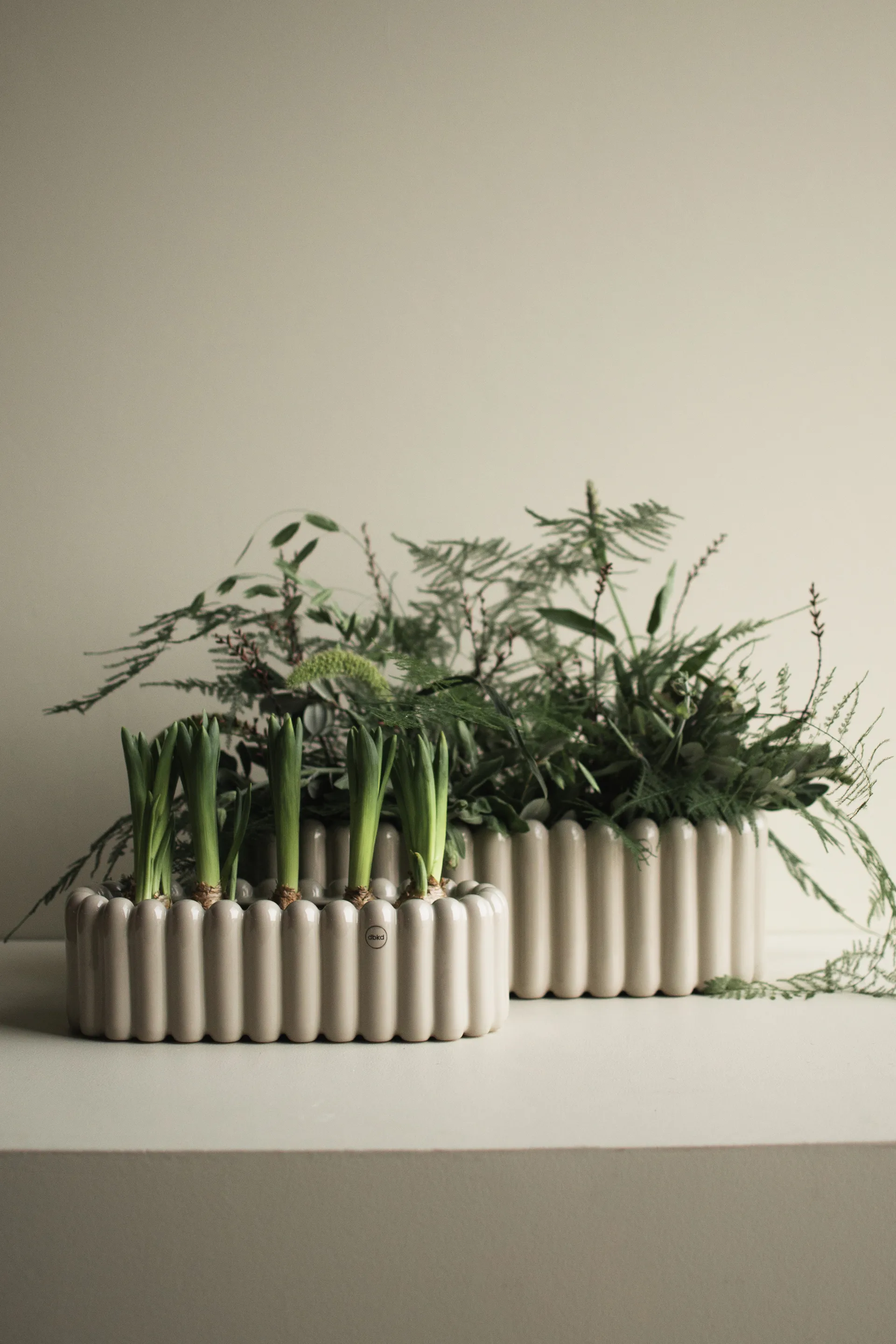 Mist ruukku soikea small 35 cm, Kiiltävä maatiaismyyri DBKD