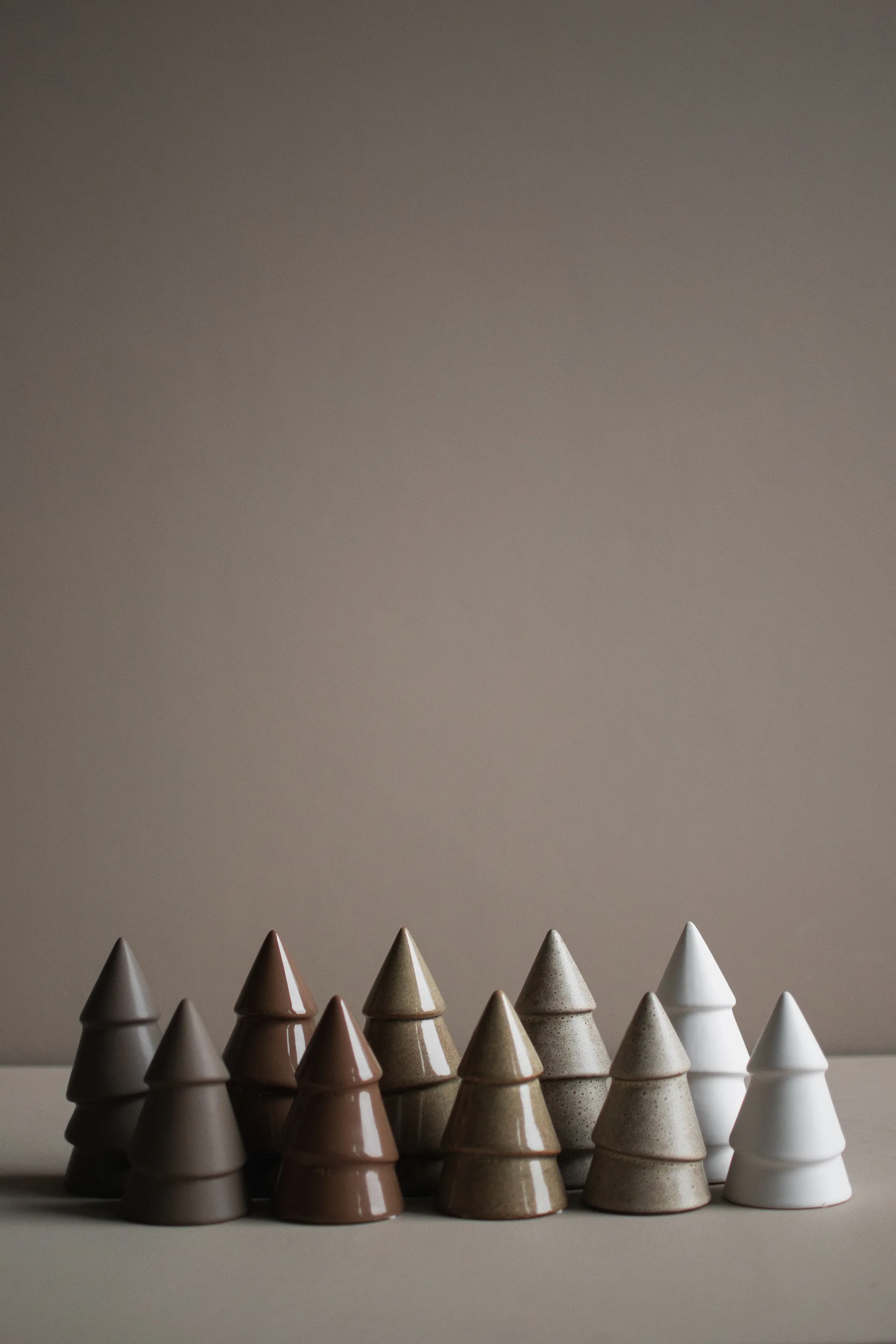 Narrow koriste 14 cm, Shiny nougat DBKD