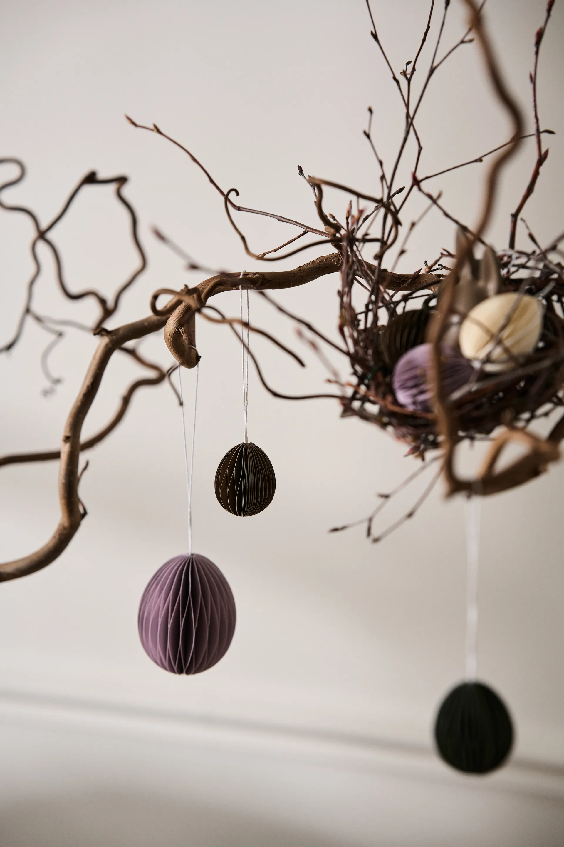 Ovoid pääsiäiskoriste paperi small 4 cm, Brown DBKD