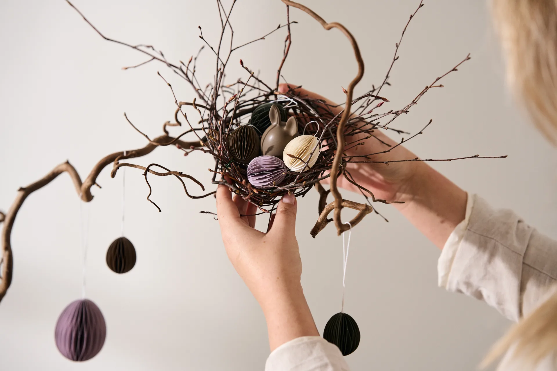 Ovoid pääsiäiskoriste paperi small 4 cm, Sand DBKD