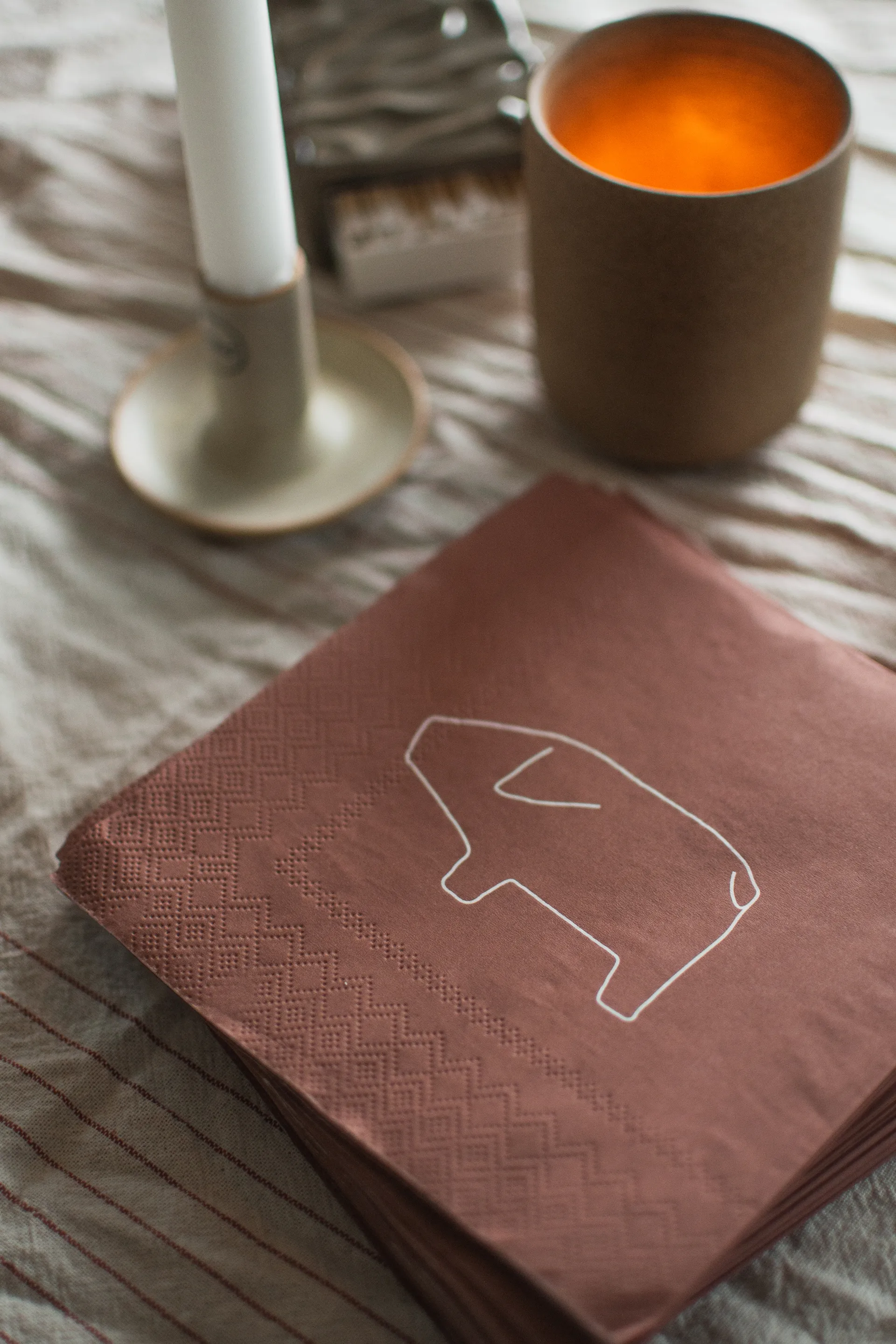 Ruotsalainen pig-paperipyyhe 33x33 cm 20-pack, Punainen DBKD