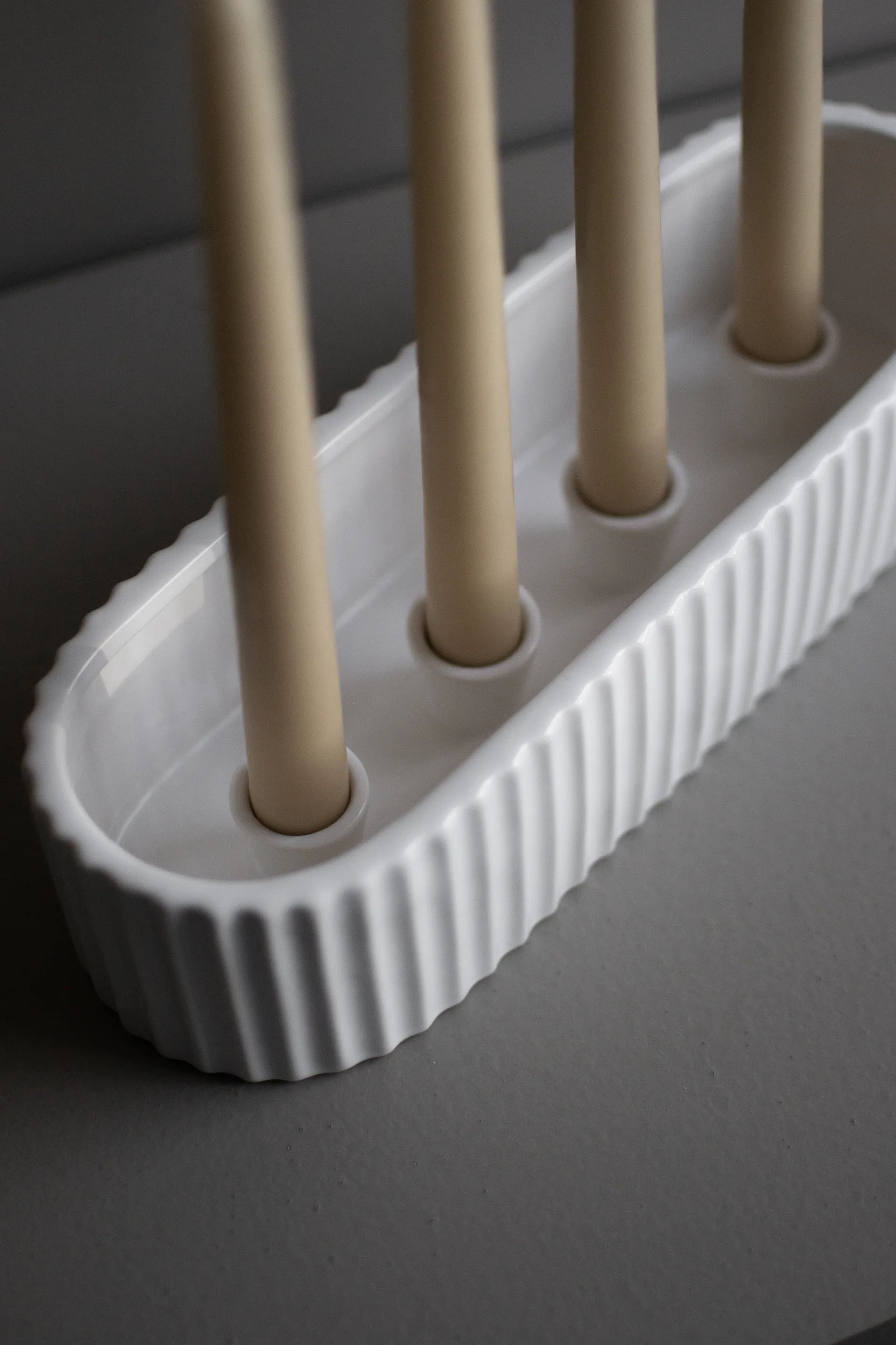 Stripe adventtikynttilänjalka 30 cm, Shiny white DBKD