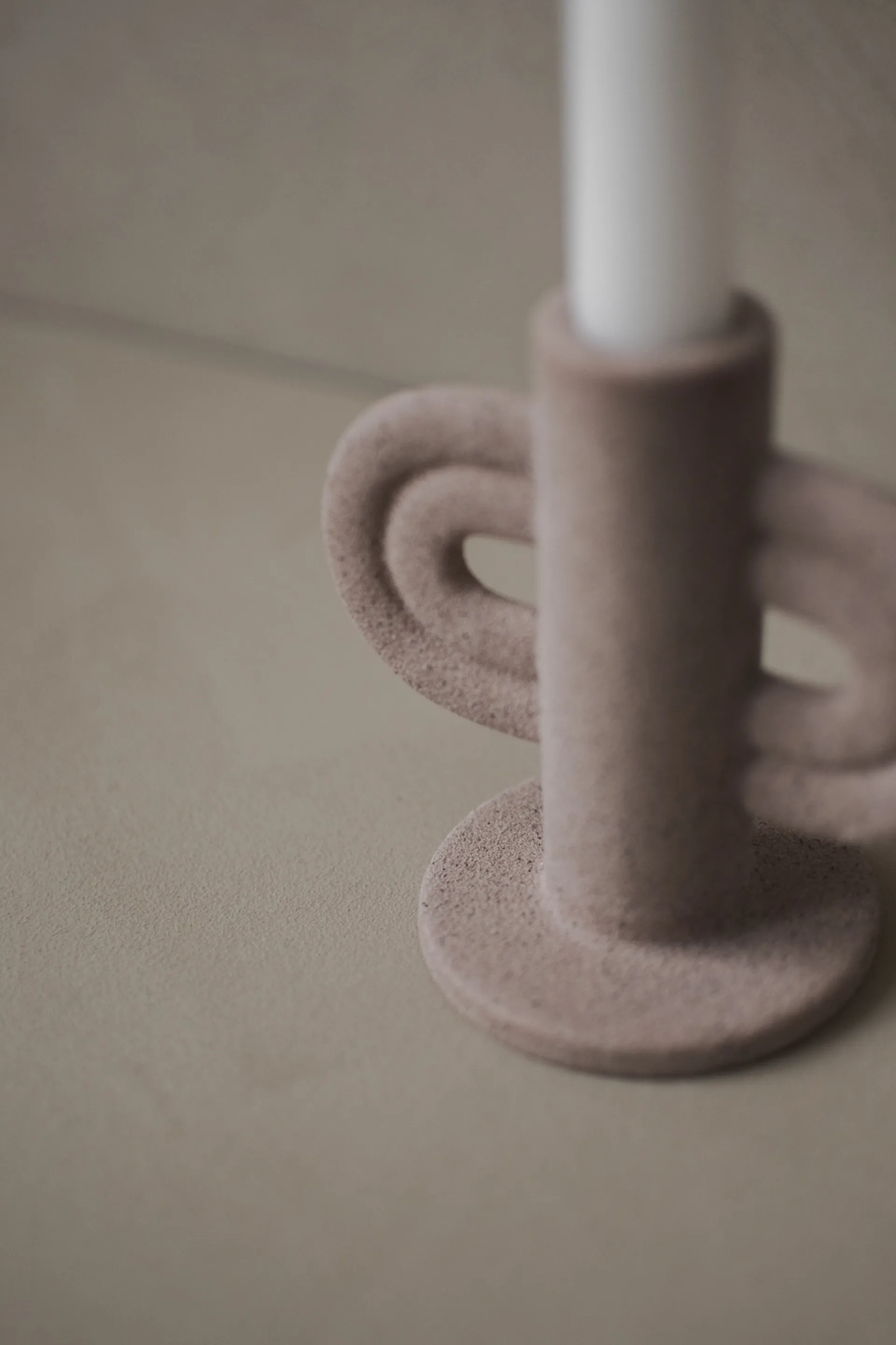 Swirl Similar -kynttilänjalka, Nude DBKD