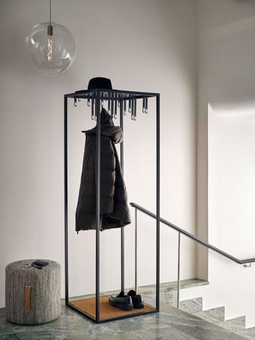 Ateljé vaateripustin - Musta - Design House Stockholm