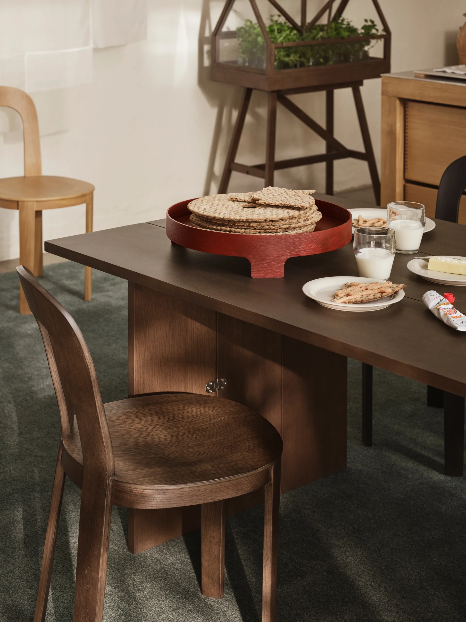 Bridge tarjotin, Red, Ø42 cm Design House Stockholm