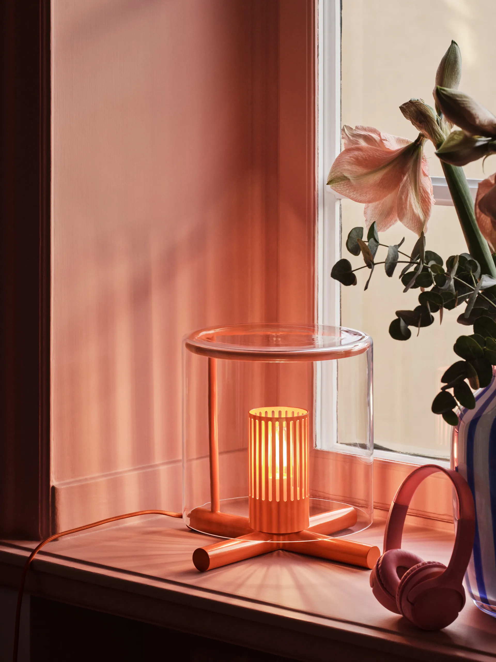 Fire Place pöytälamppu, Punainen Design House Stockholm