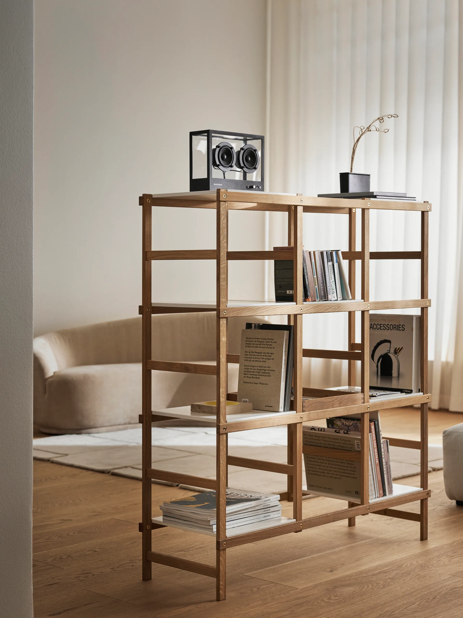 Frame hylly korkea, Tammi-valkoinen Design House Stockholm