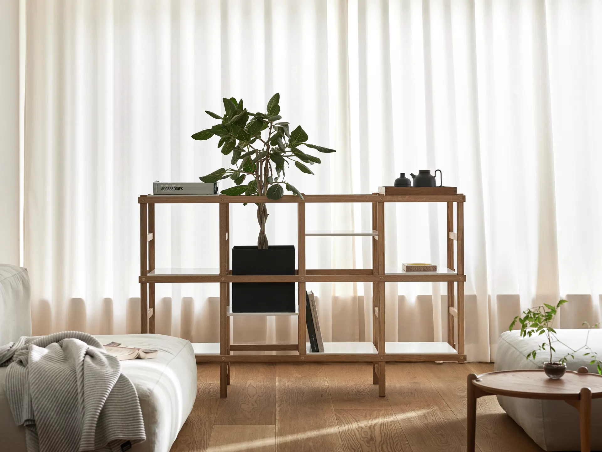Frame hylly M 154 cm, Tammi-valkoinen Design House Stockholm