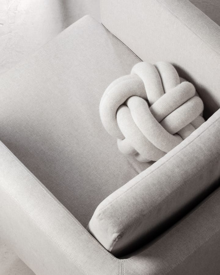 Knot tyyny - vaalean harmaa - Design House Stockholm