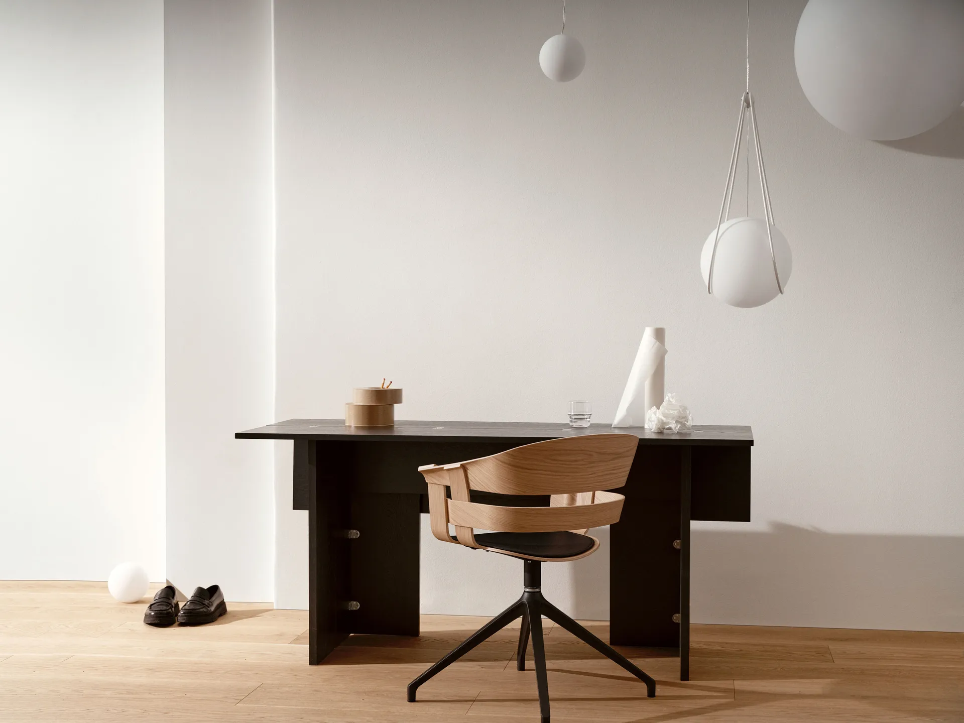 Kosmos pidike valkoinen, keskikoko Design House Stockholm